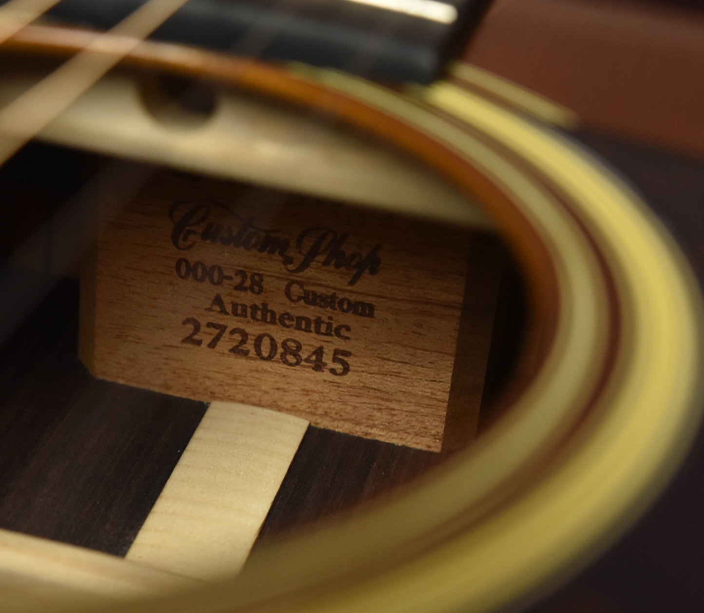 Martin Custom Shop Expert 000-28 Authentic 1937 Acoustic Guitar- Ambertone finish with Stage 1 Aging(CE-08)