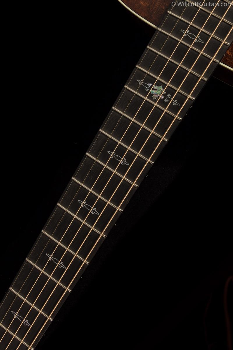 Martin Custom Shop 00-14 Sloped Shoulder Pommele Sapele (416)