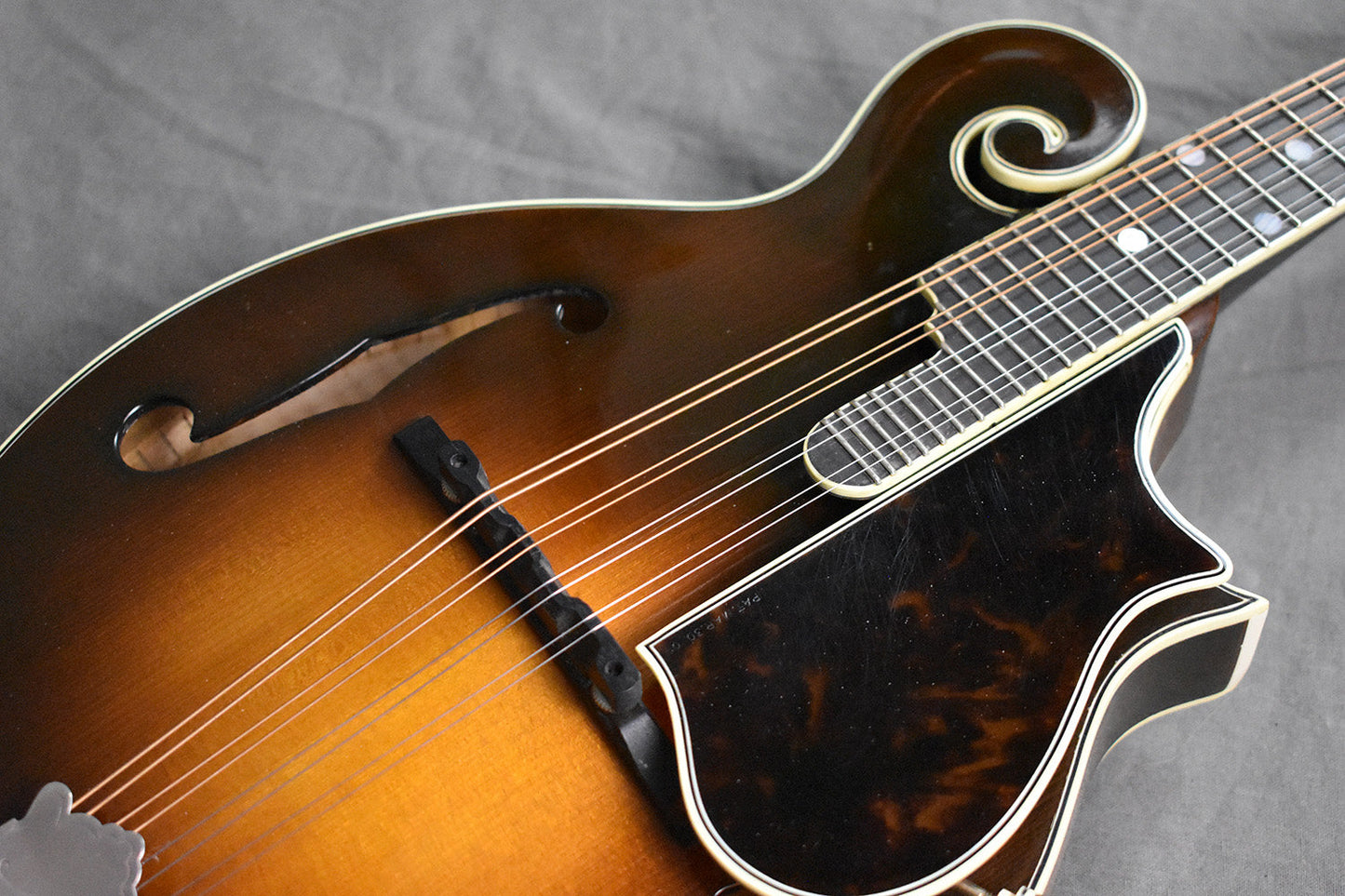 2000 Gibson F-5 Master Model #V-70282