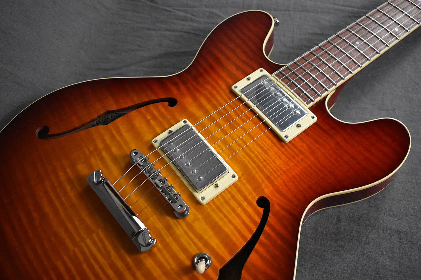 Collings I-35 Deluxe Dark Cherry Sunburst