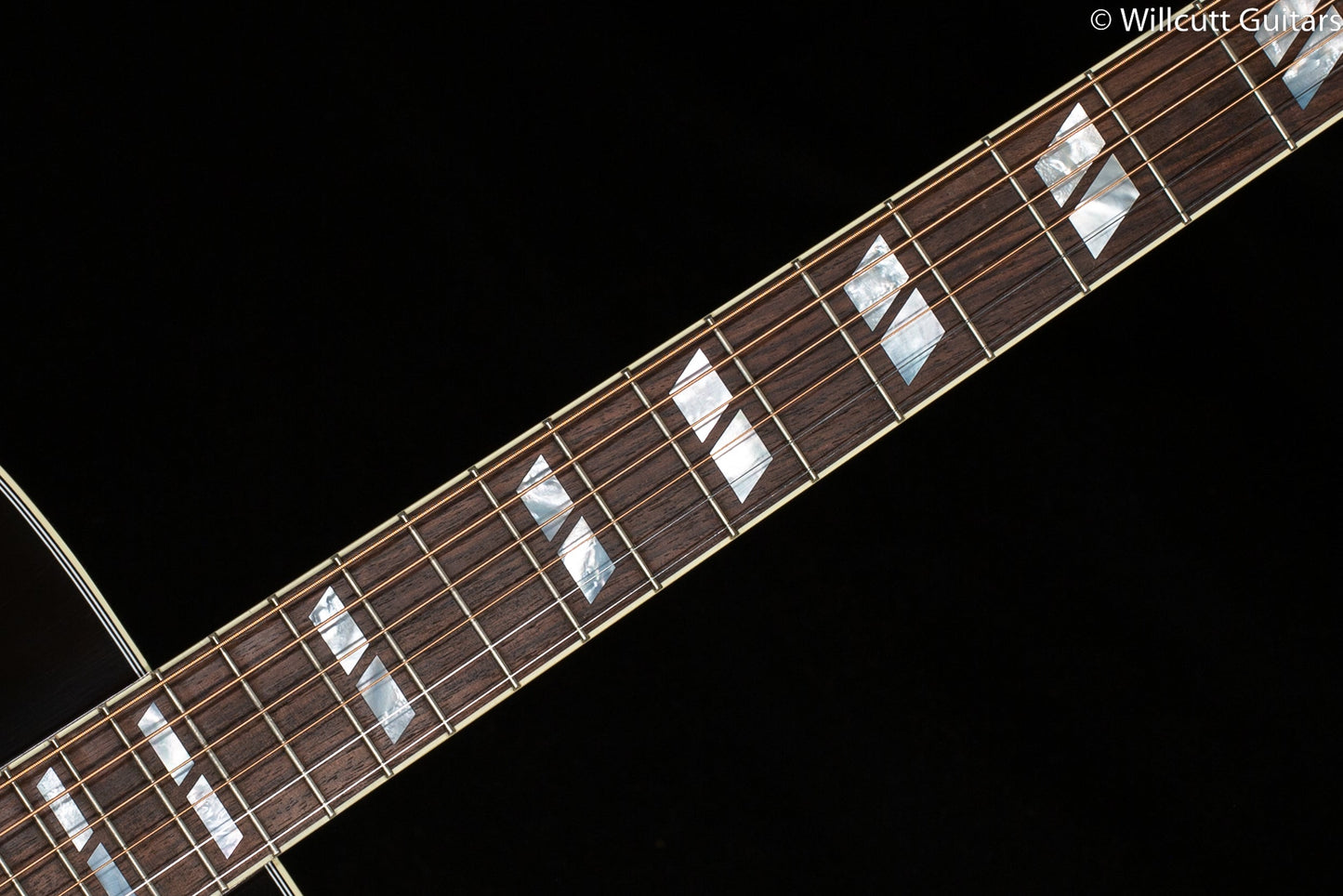 Gibson Custom Shop Willcutt Exclusive Hummingbird Standard Vintage Sunburst Red Spruce Top (035)