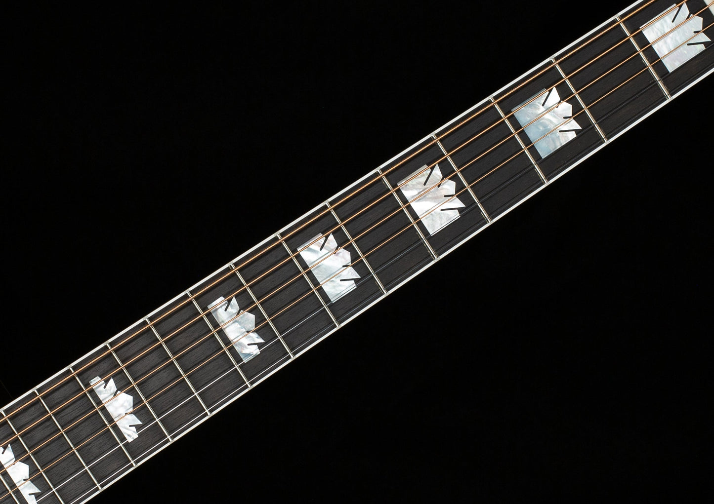 Gibson Custom Shop Pre-War SJ-200 Rosewood Vintage Sunburst (024)