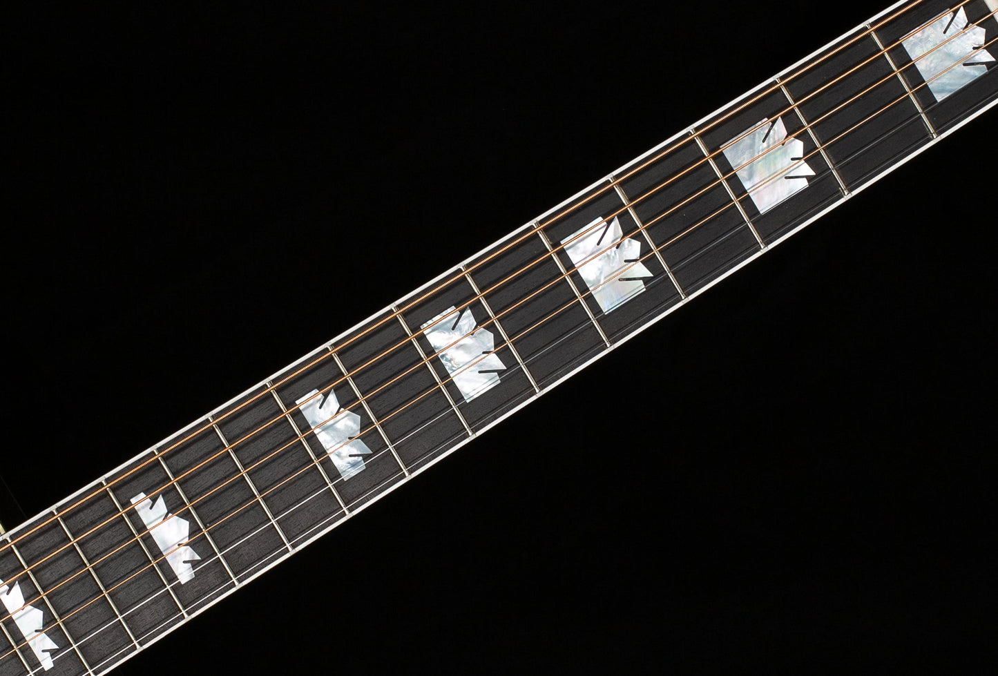 Gibson Custom Shop Pre-War SJ-200 Rosewood Vintage Sunburst (062)