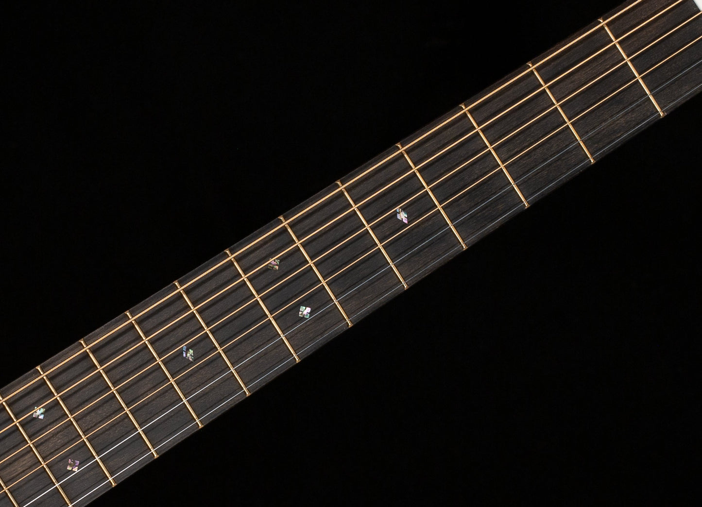 Martin 012-28 Modern Deluxe (361)