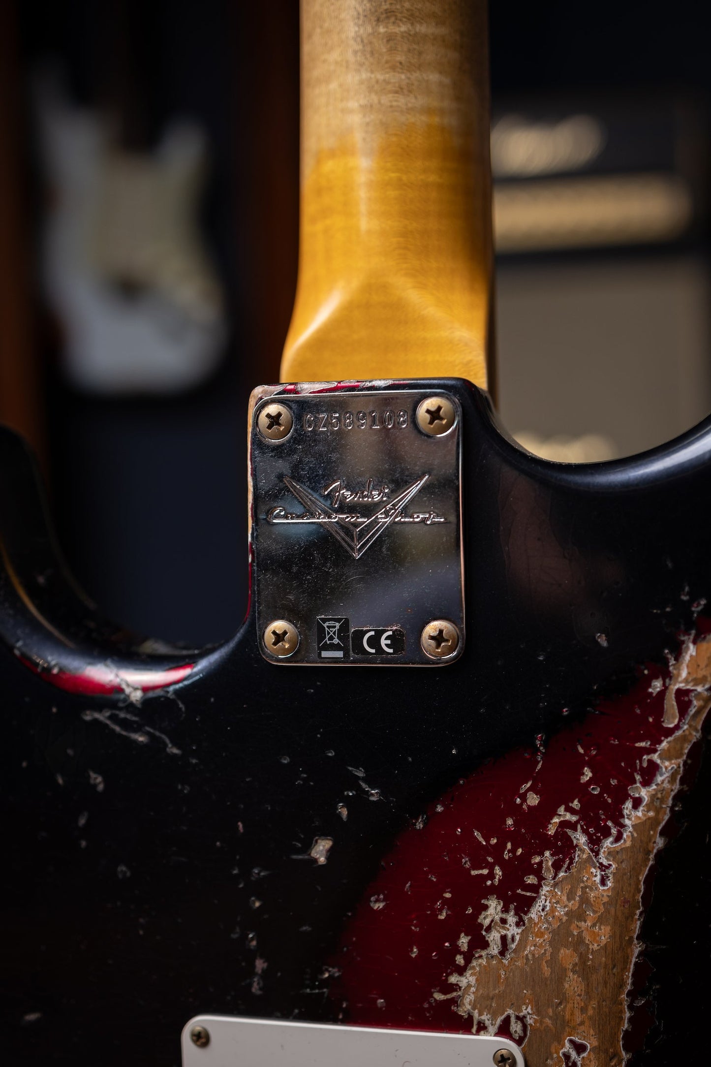 Fender Custom Shop Limited Edition '59 Strat HSS Heavy Relic - Black Pearl over Midnight Wine
