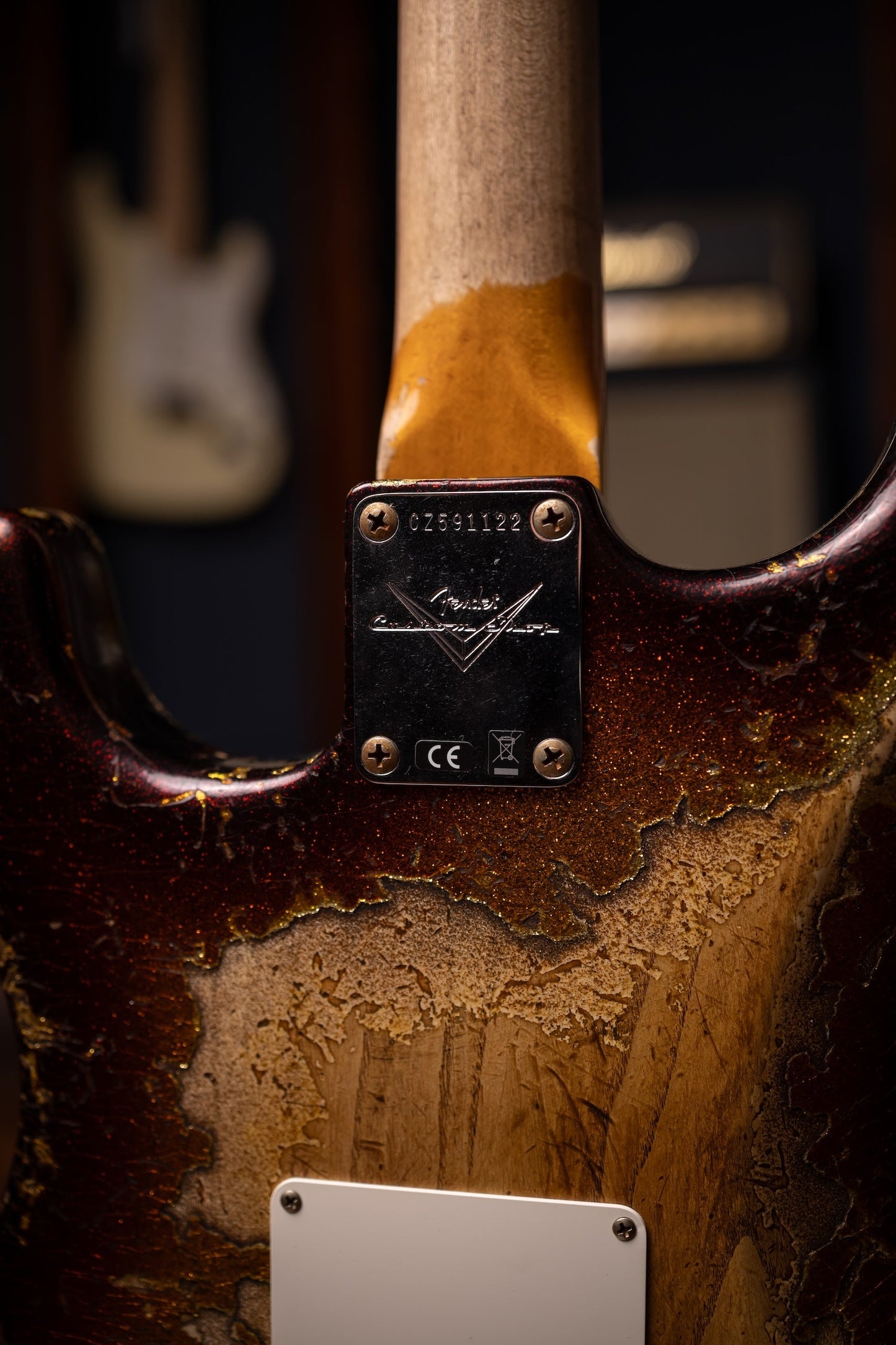 Fender Custom Shop 1963 Stratocaster Super Heavy Relic Super Faded Aged 3-Color Sunburst Sparkle