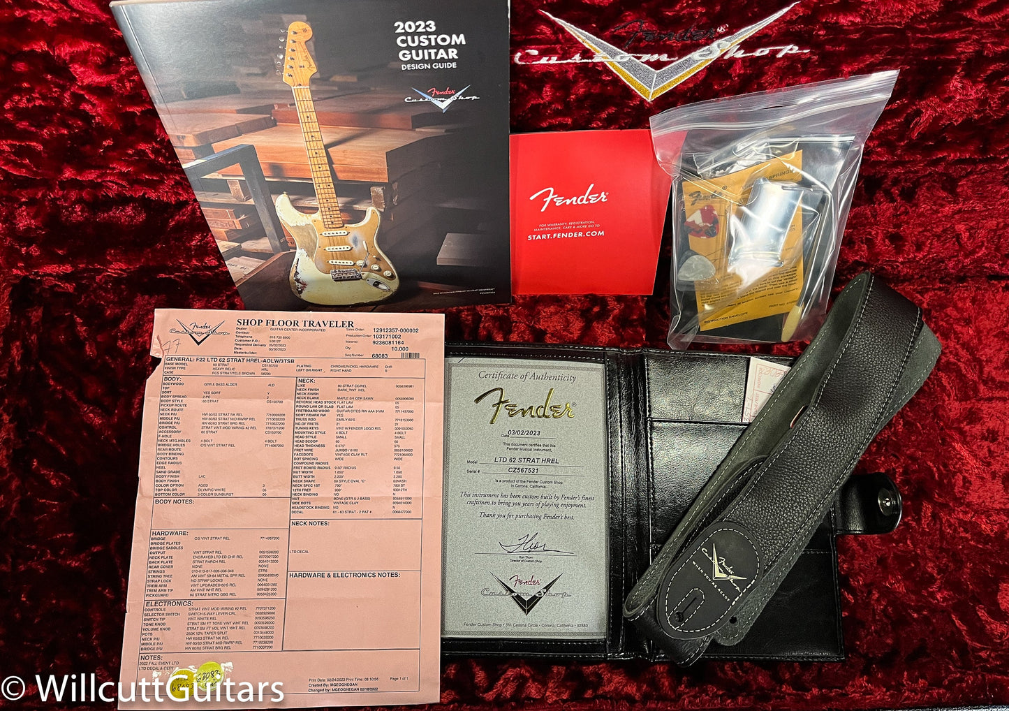 Fender Custom Shop 1962 Stratocaster Heavy Relic Aged Olympic White over 3-Tone Sunburst (531)