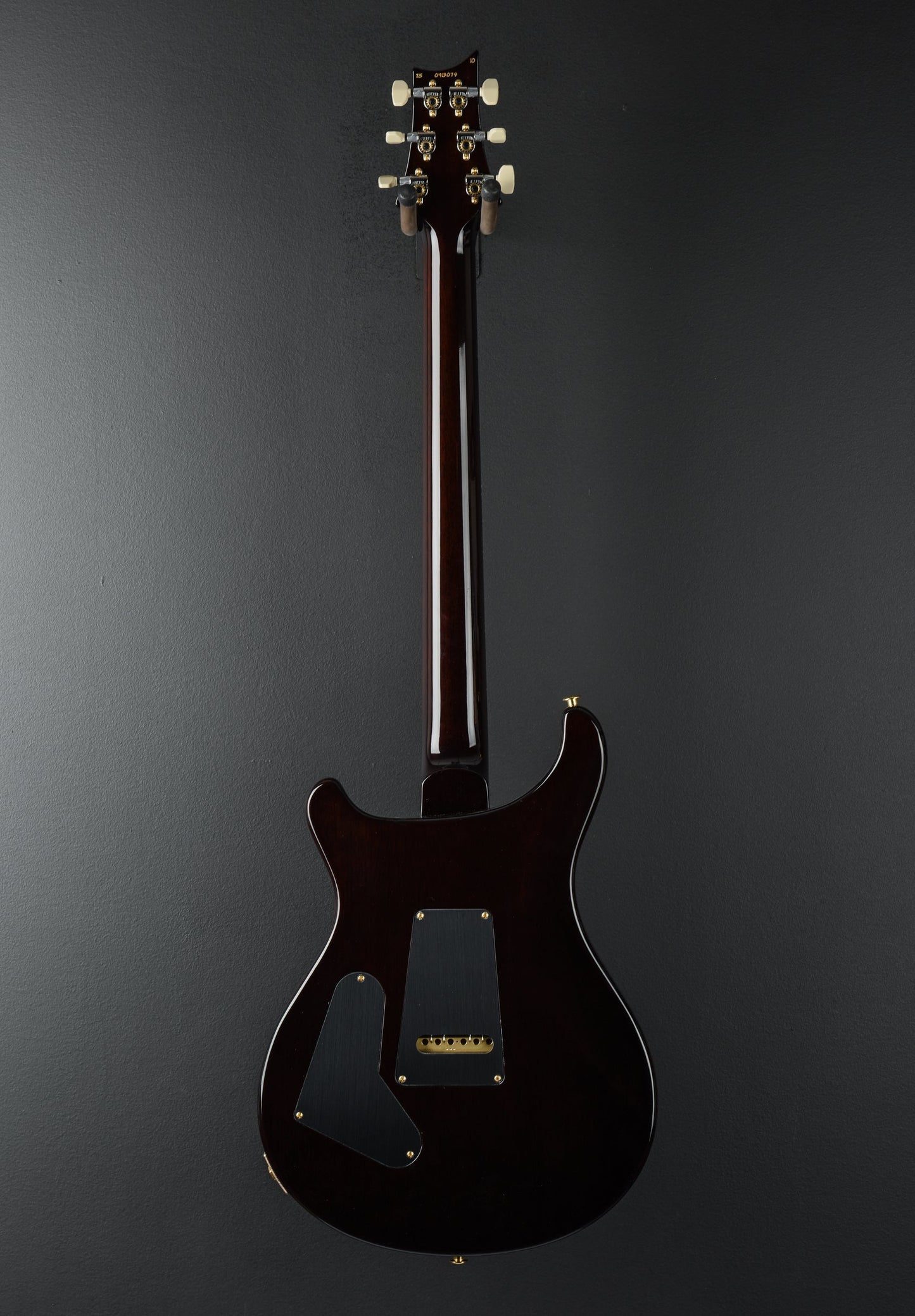 Custom 24 10 Top - Black Gold Wraparound Burst