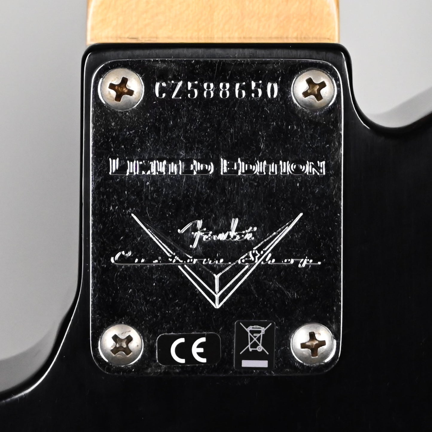 Fender Custom Shop Limited Edition 1963 Telecaster Relic- Black 2025 (CZ588650)