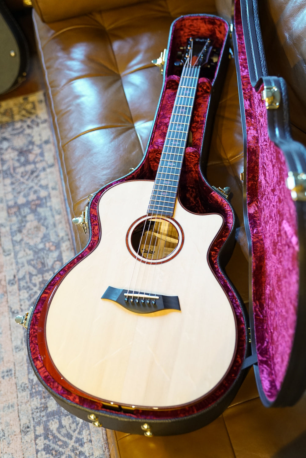 Taylor C14CE B5006, Custom GA, Sassafras/Sitka (Bearclaw), Custom #6, VTC LR Baggs Element VTC