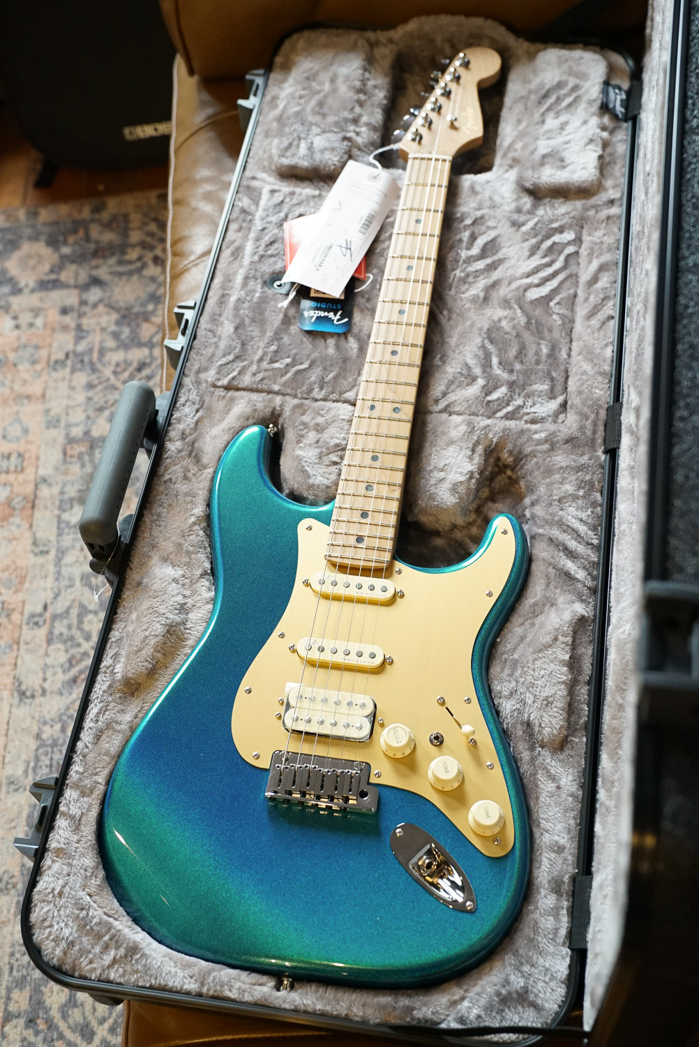 Fender Dealer Exclusive American Ultra II Stratocaster HSS Aurora