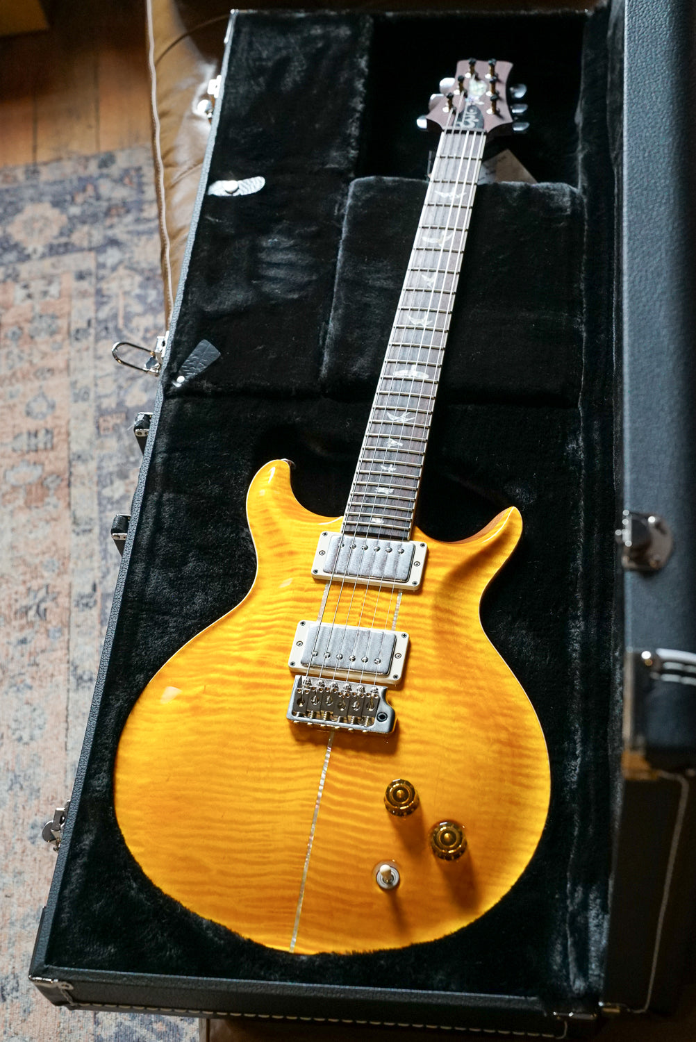 PRS Santana Retro, Santana Yellow