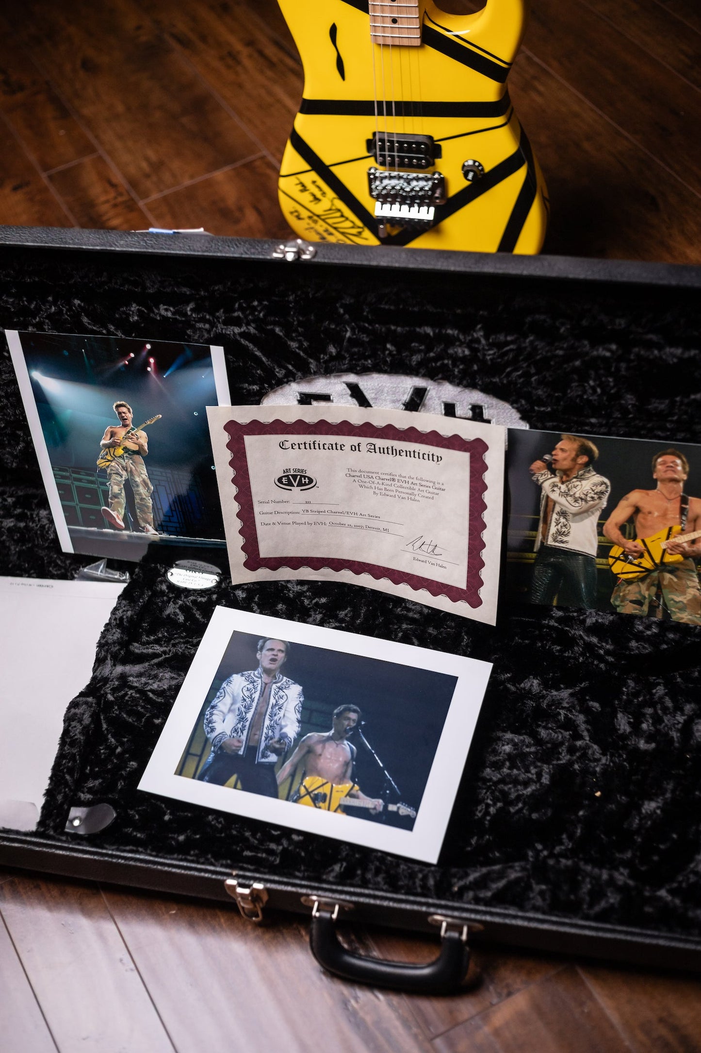 2007 Charvel EVH Striped Detroit - Yellow, Black