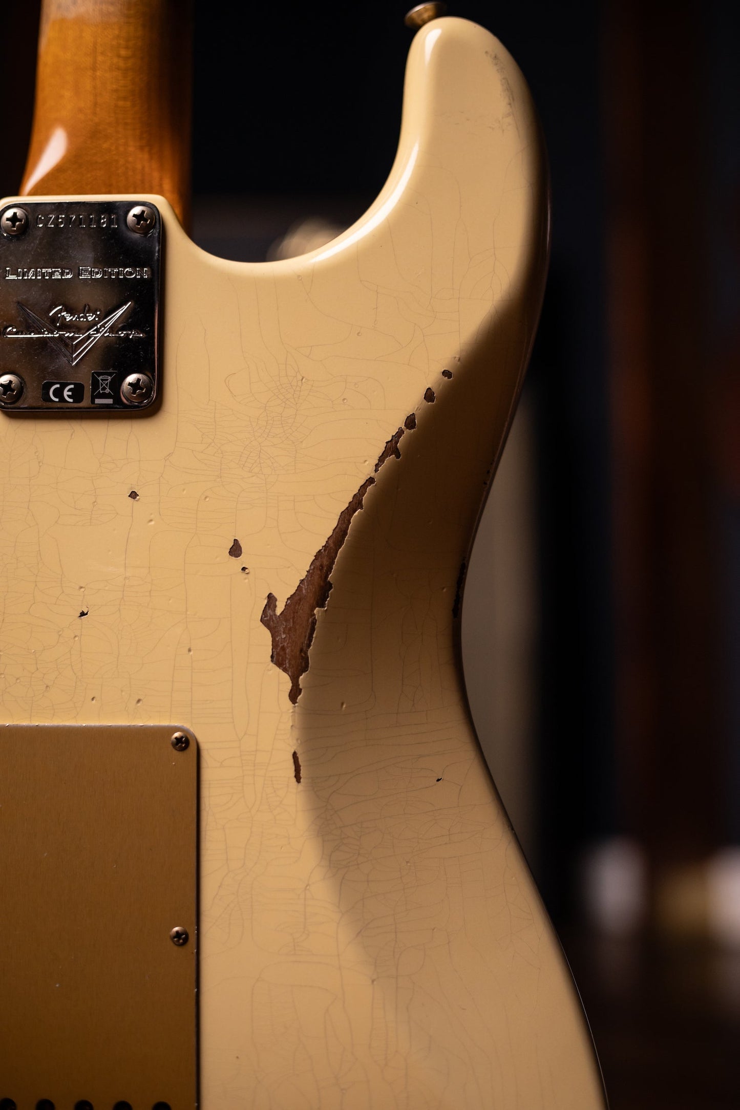 Used 2023 Fender Custom Shop Limited Edition Roasted "Big Head" Stratocaster® Relic® Electric Guitar - Aged Vintage White