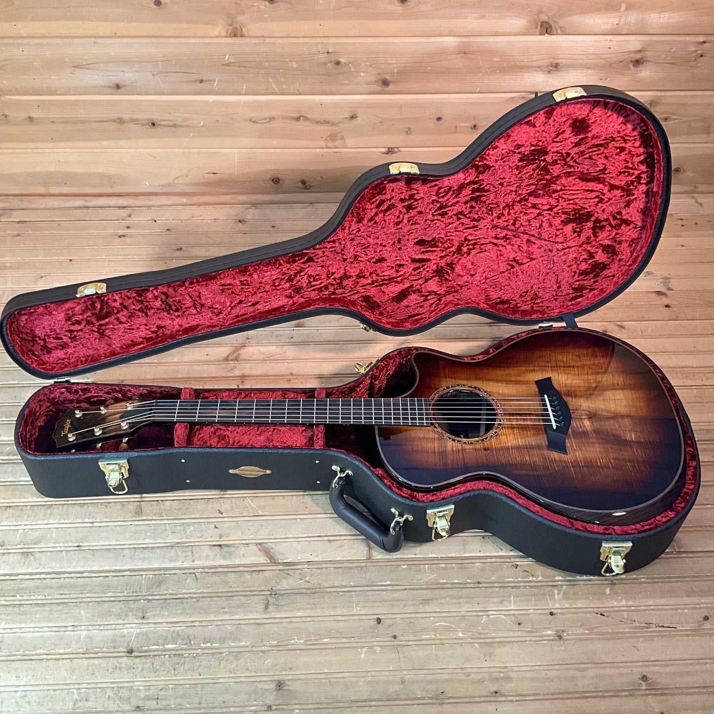 Taylor C24ce B6002 Acoustic Guitar - Shaded Edgeburst