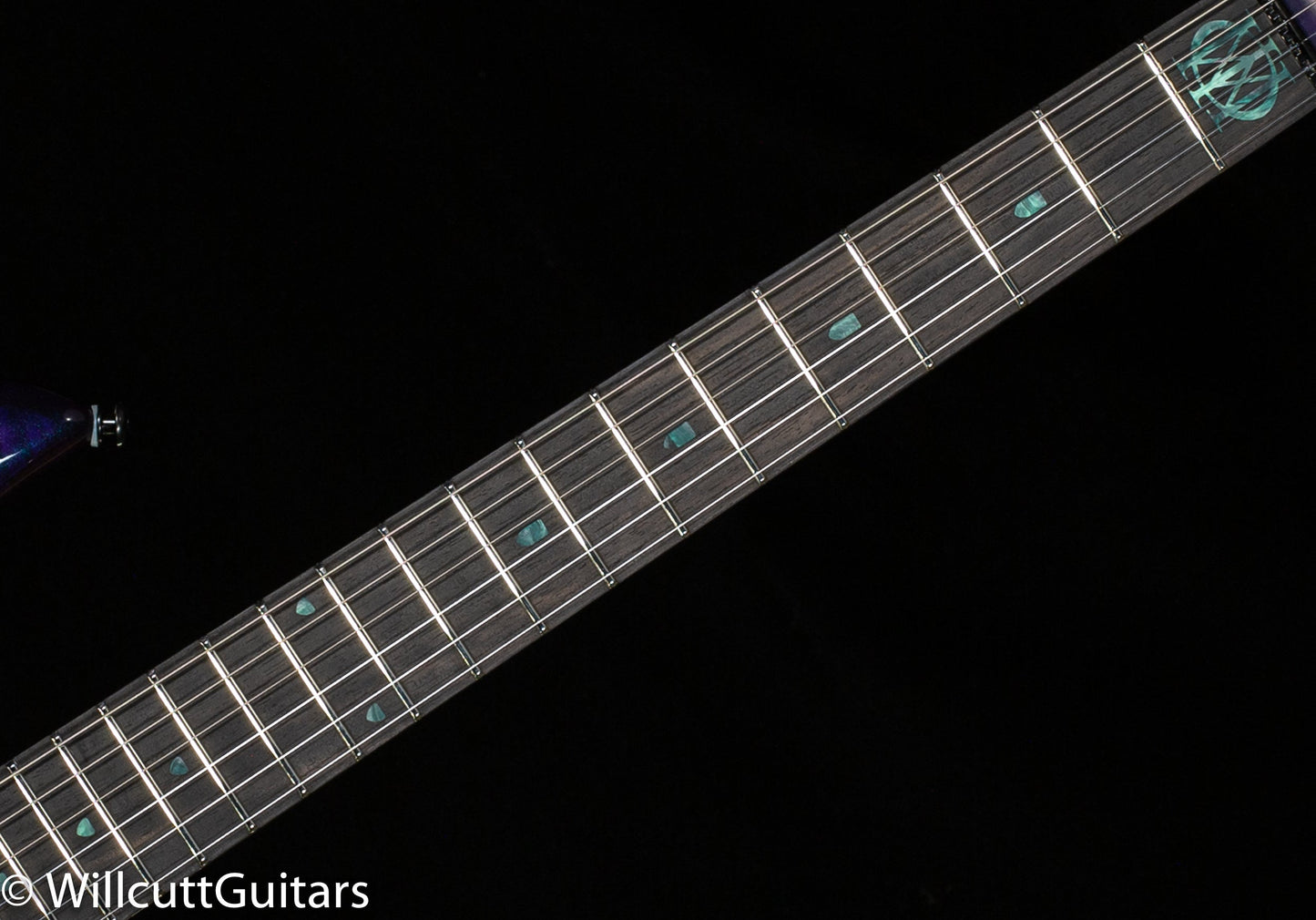 Ernie Ball Music Man Majesty Maple Top Crystal Amethyst (510)