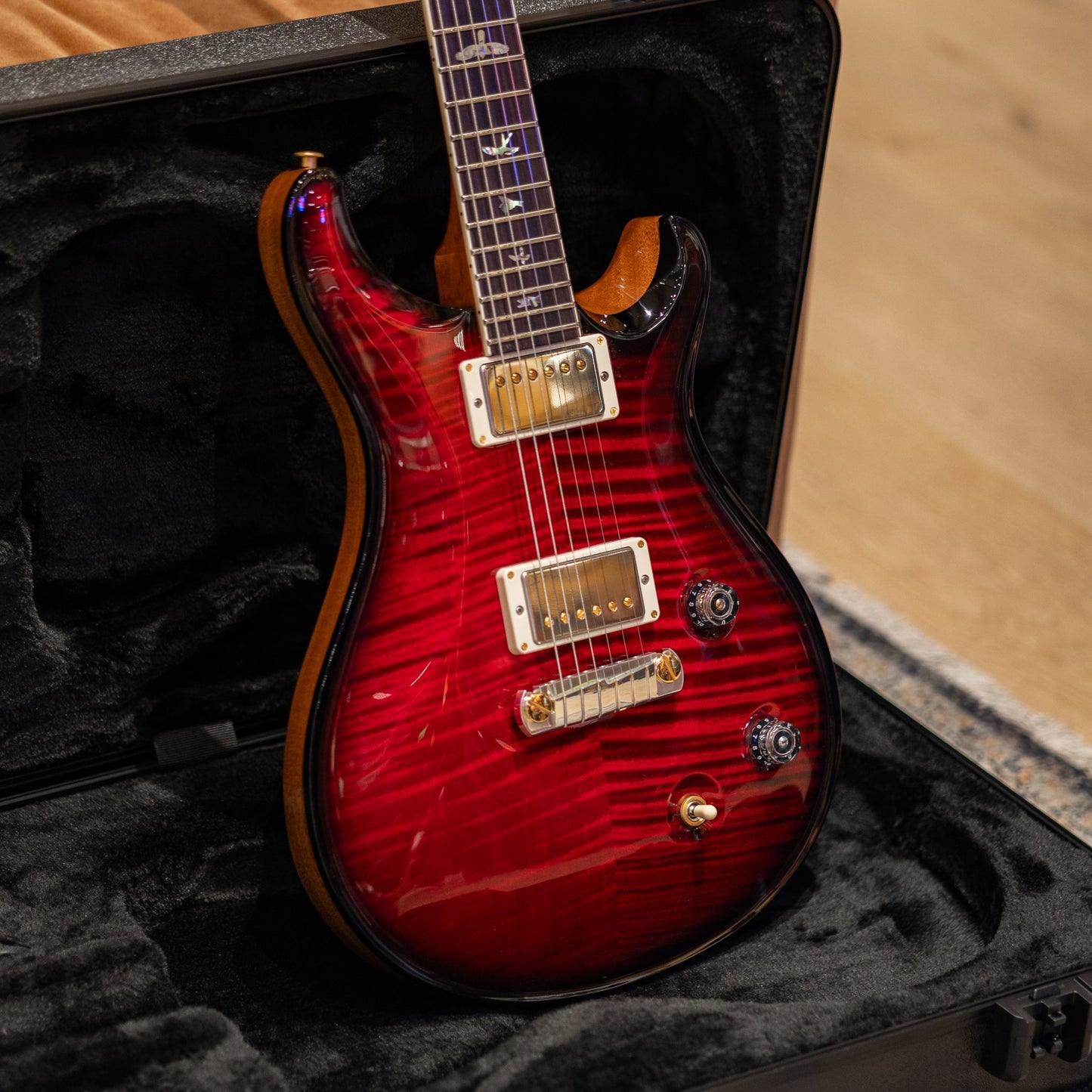 PRS McCarty 10-Top - Shaded Fire Red Burst