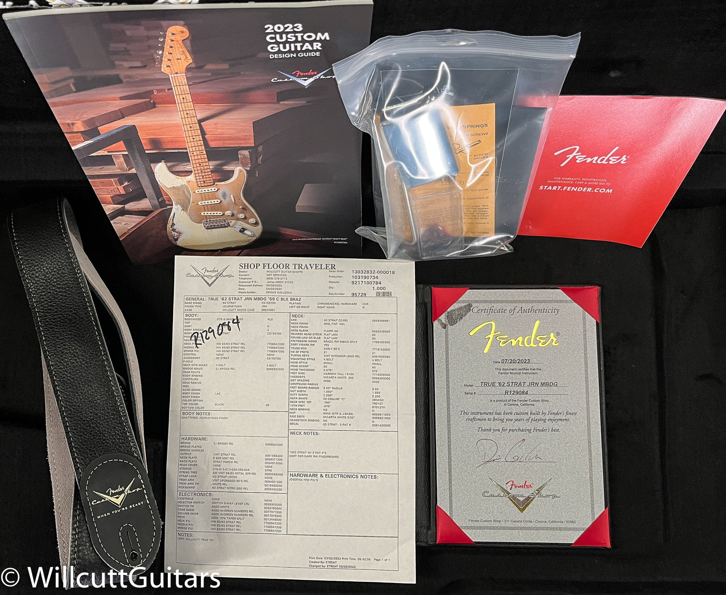 Fender Custom Shop Masterbuilt Dennis Galuzska True '62 Strat Journeyman Relic Black Brazilian 59 C (084)