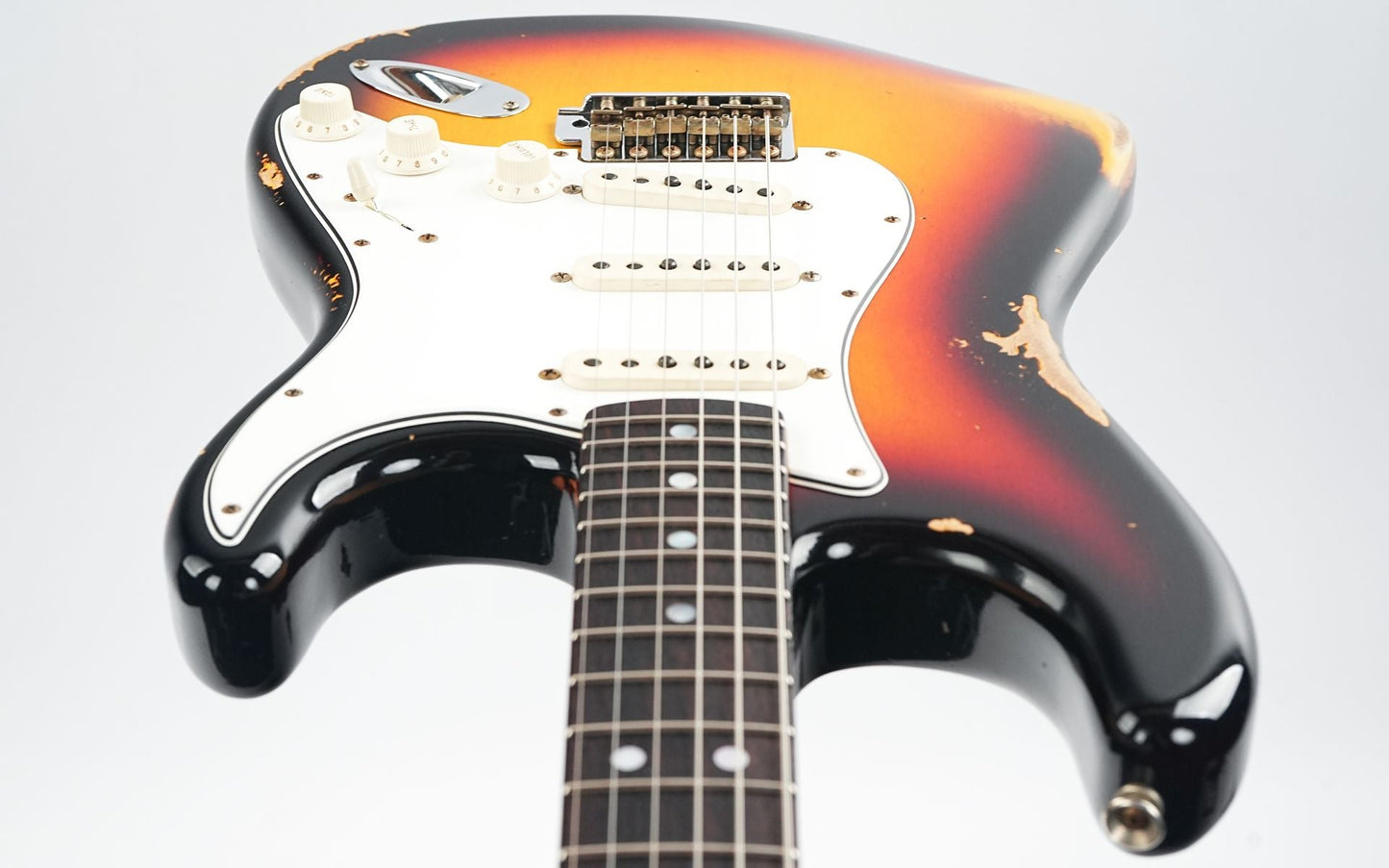 Fender Custom Shop 1965 Stratocaster 3 Color Sunburst Heavy Relic 2025