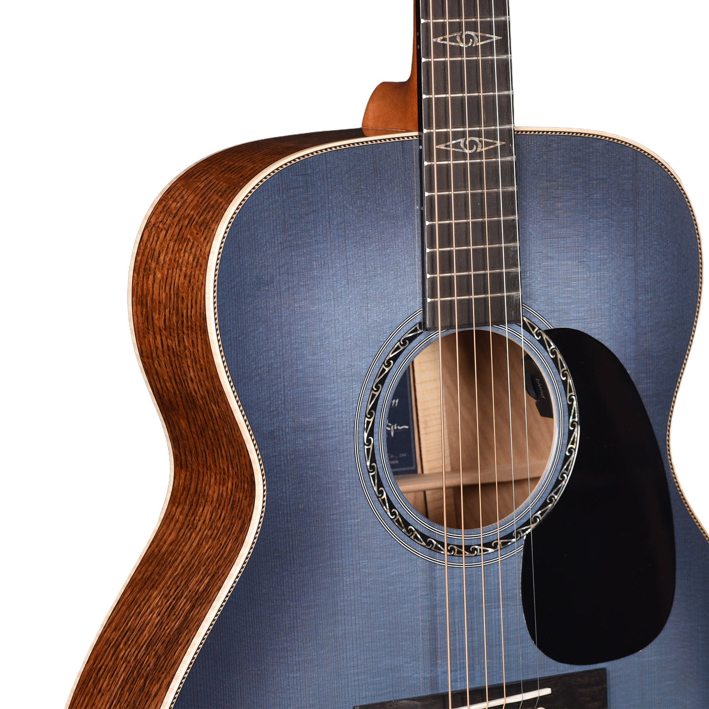Martin Limited Edition CEO-11 European Spruce/White Oak New Horizons Blue Burst