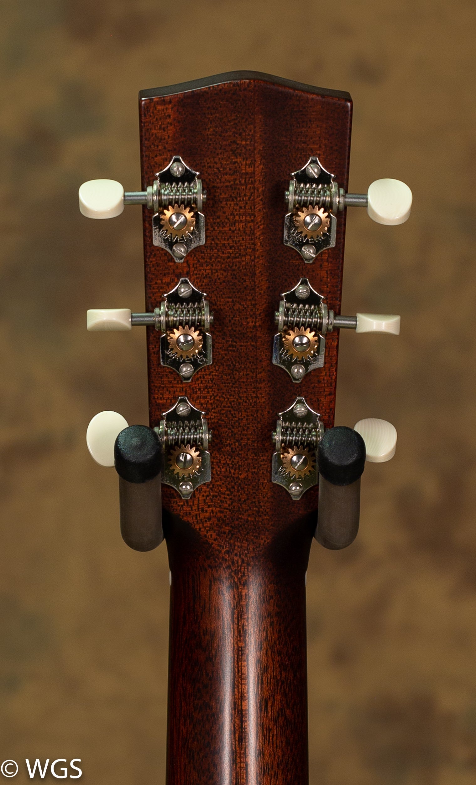 Bourgeois LDB-0 AT Curly Maple USED