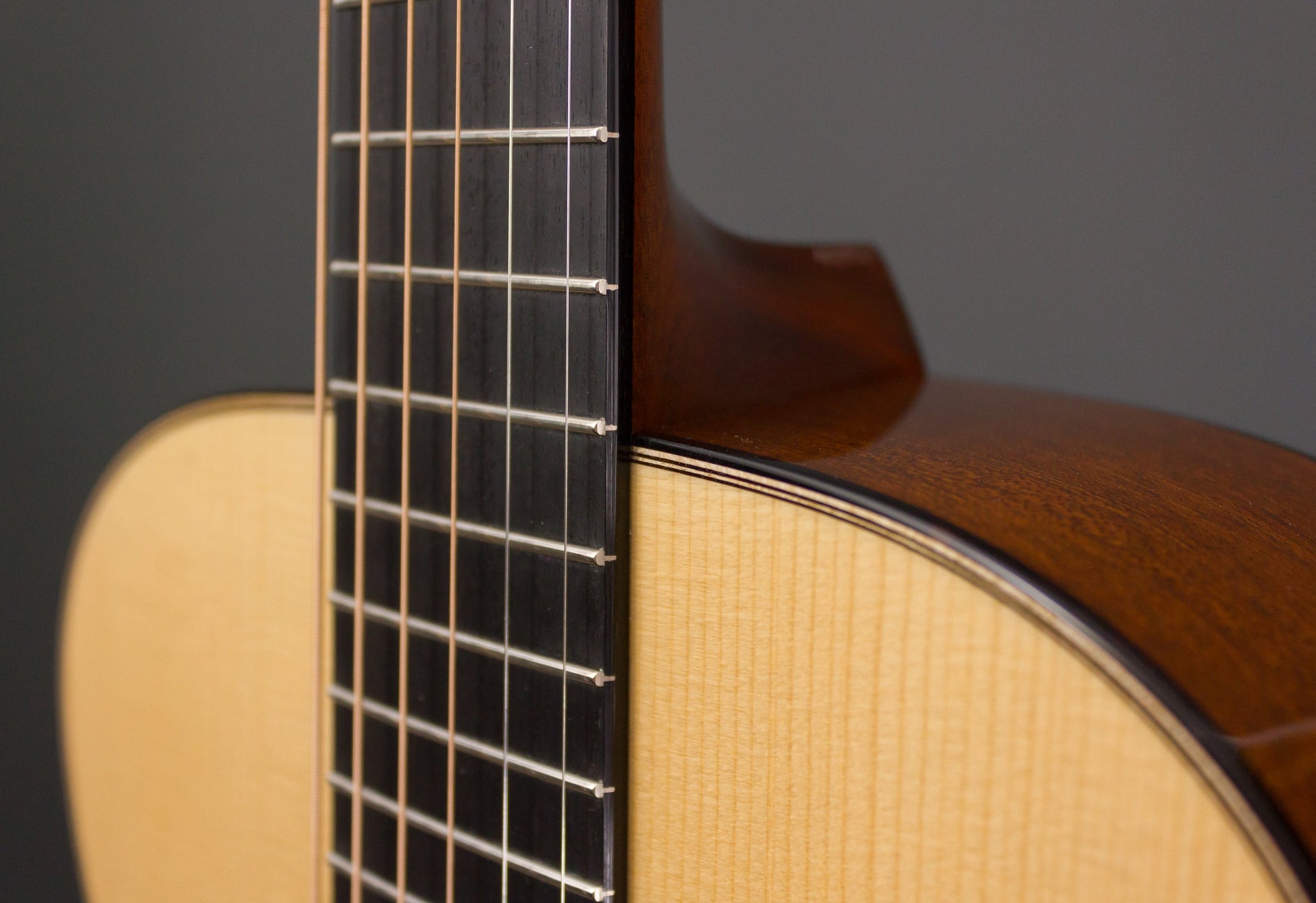 Collings Guitars - 01 A Traditional T Series