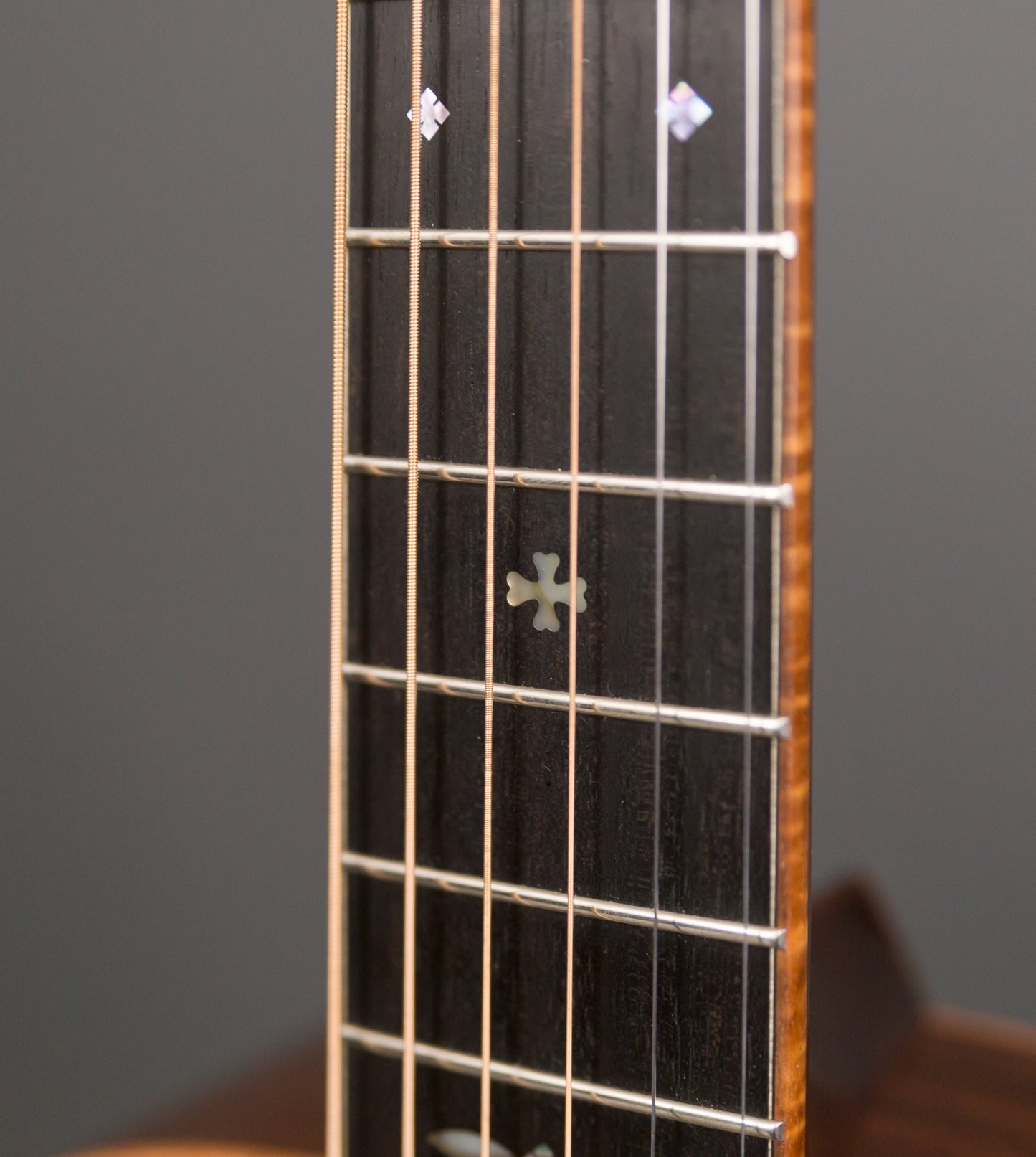 Collings Acoustic Guitars - 02HG MRG 12-Fret - Koa Binding - Torch Inlay