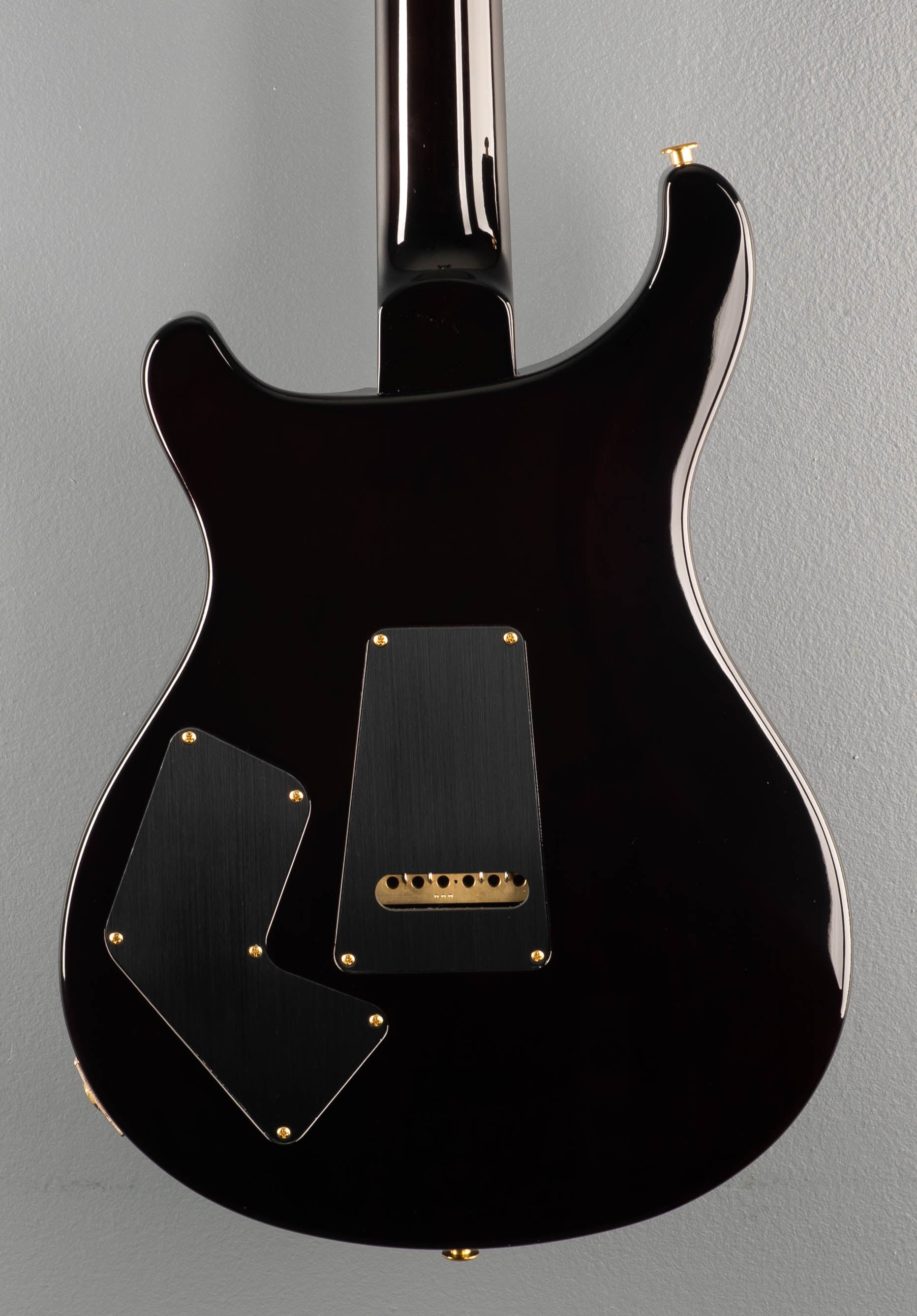 Modern Eagle V 10 Top - Black Gold Wraparound Burst