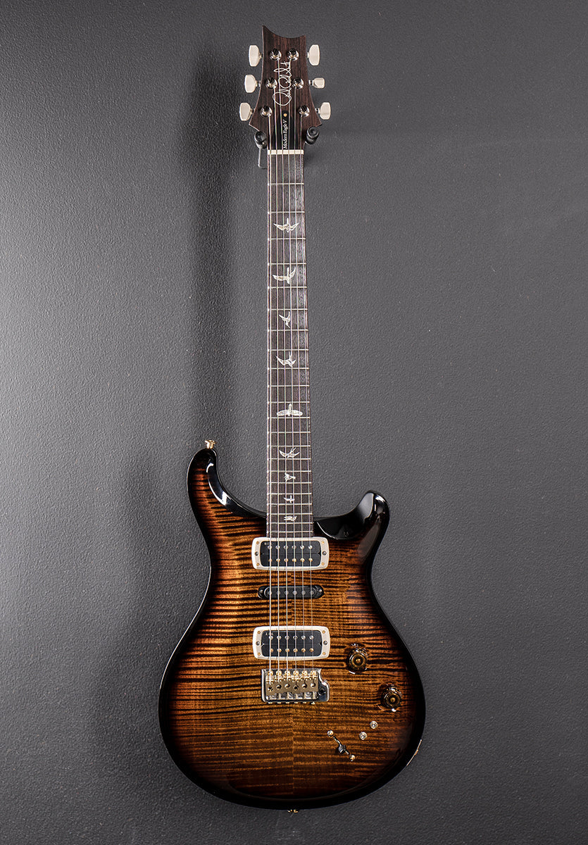 Modern Eagle V 10 Top - Black Gold Wraparound Burst