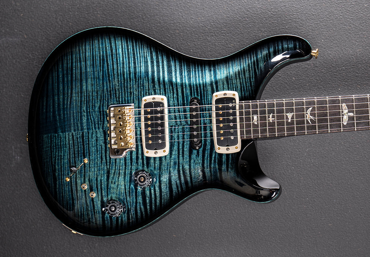 Modern Eagle V 10 Top - Cobalt Smokeburst