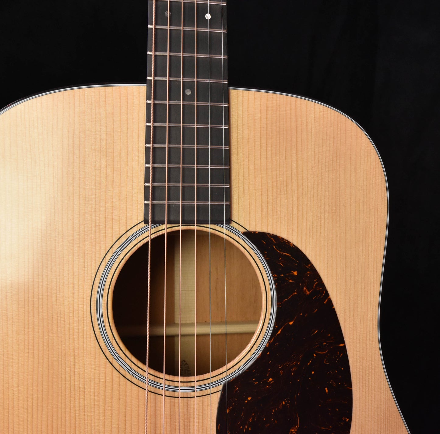 Martin D-18 Authentic 1939 VTS Dreadnought Guitar