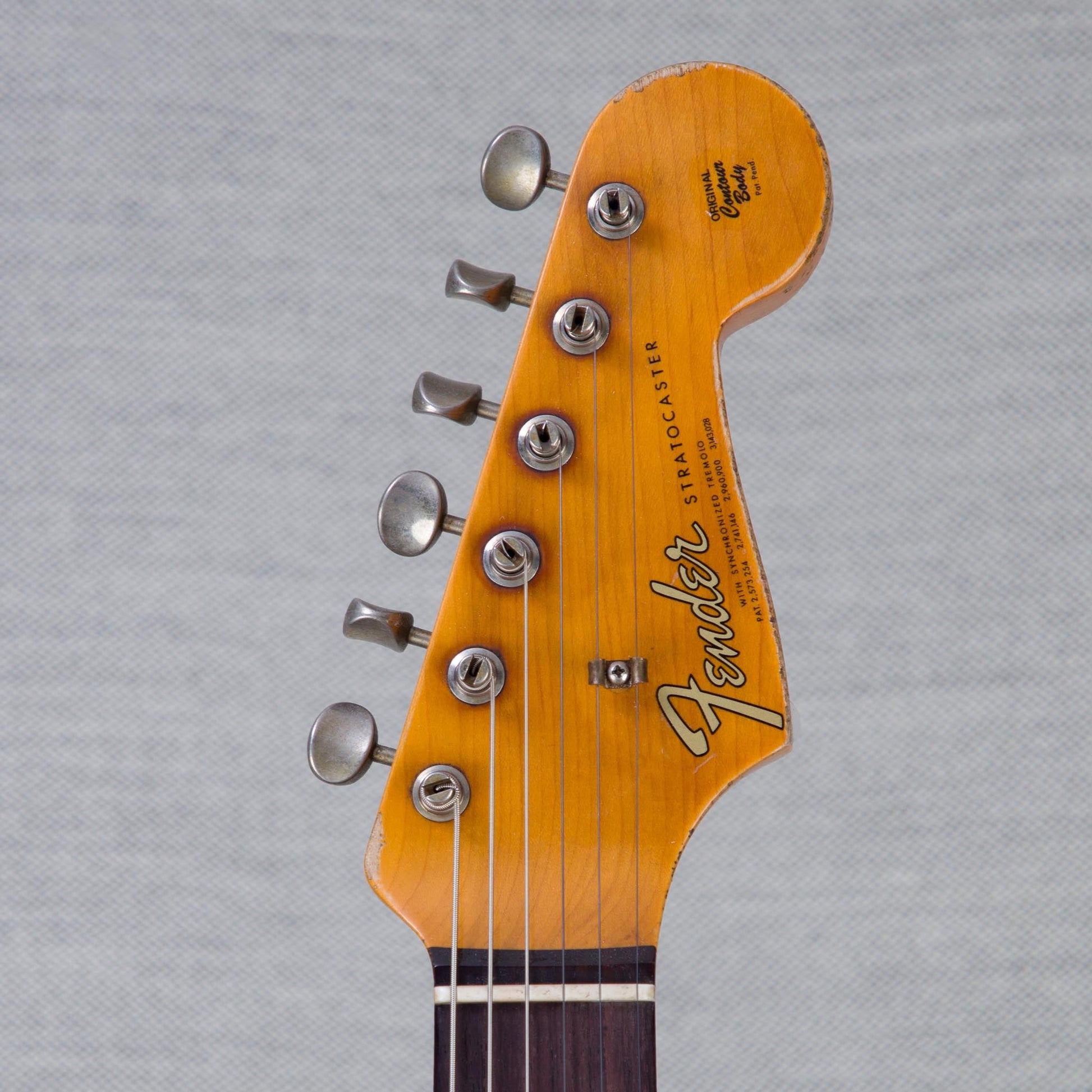 Fender Custom Shop Time Machine Collection 1965 Stratocaster Electric Guitar Super Heavy Relic - Aged Fire Mist Silver Over 3-Color Sunburst - #CZ585740