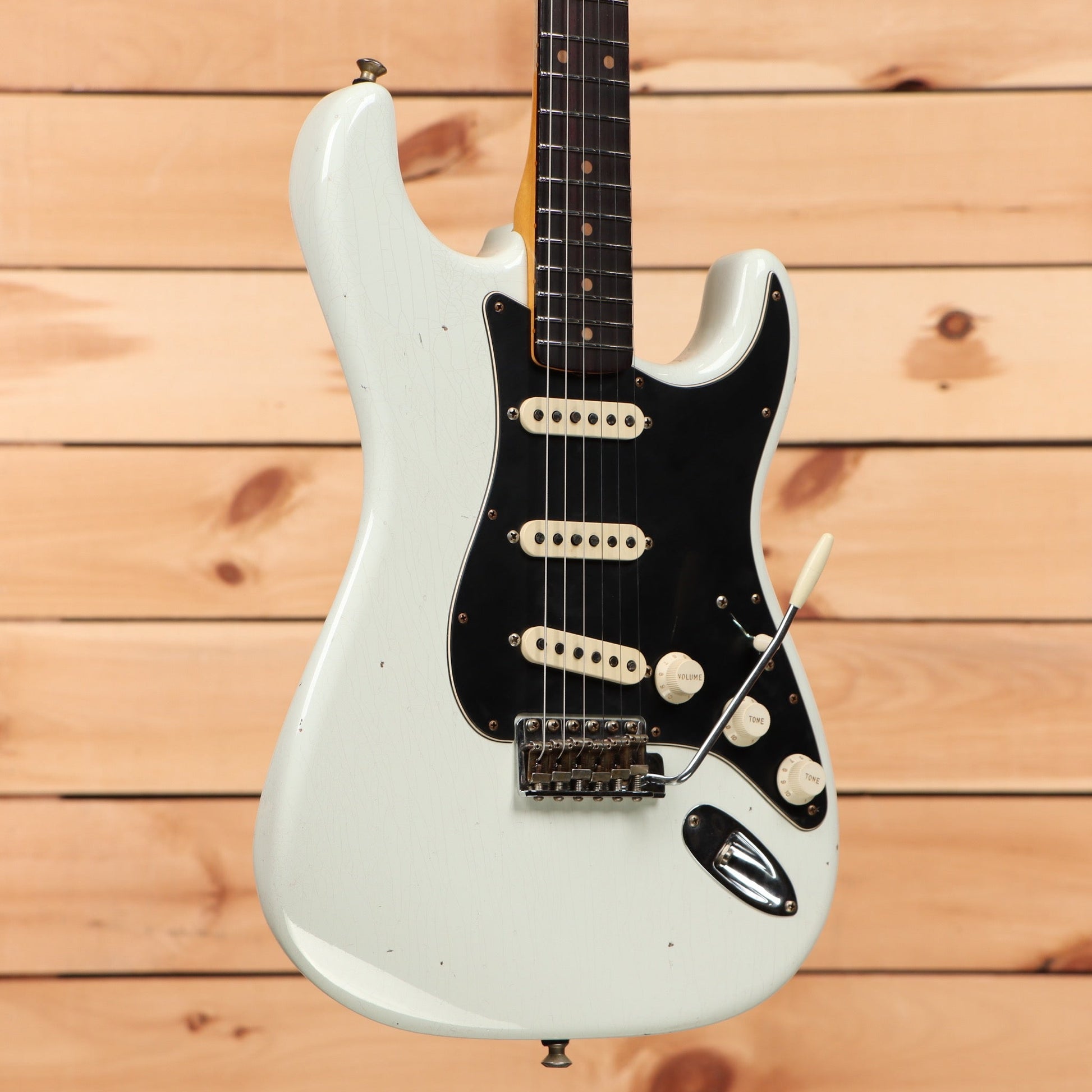 Fender Custom Shop Postmodern Stratocaster Journeyman Relic - Aged Olympic White