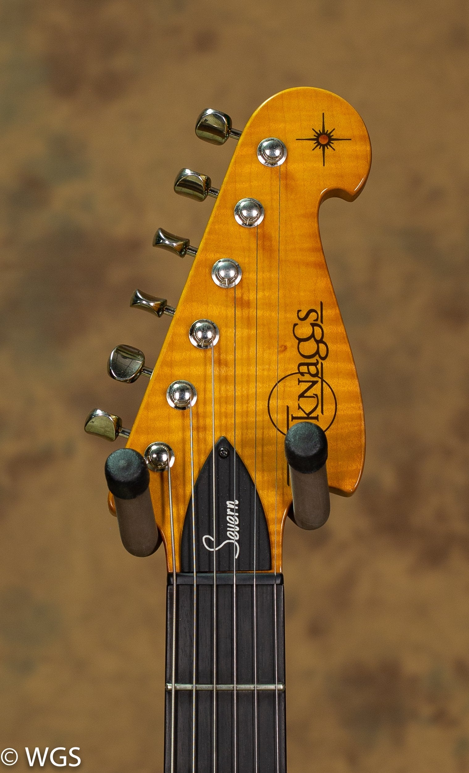 Knaggs Chesapeake Severn Blue Green Burst Tier 1 Quilt USED