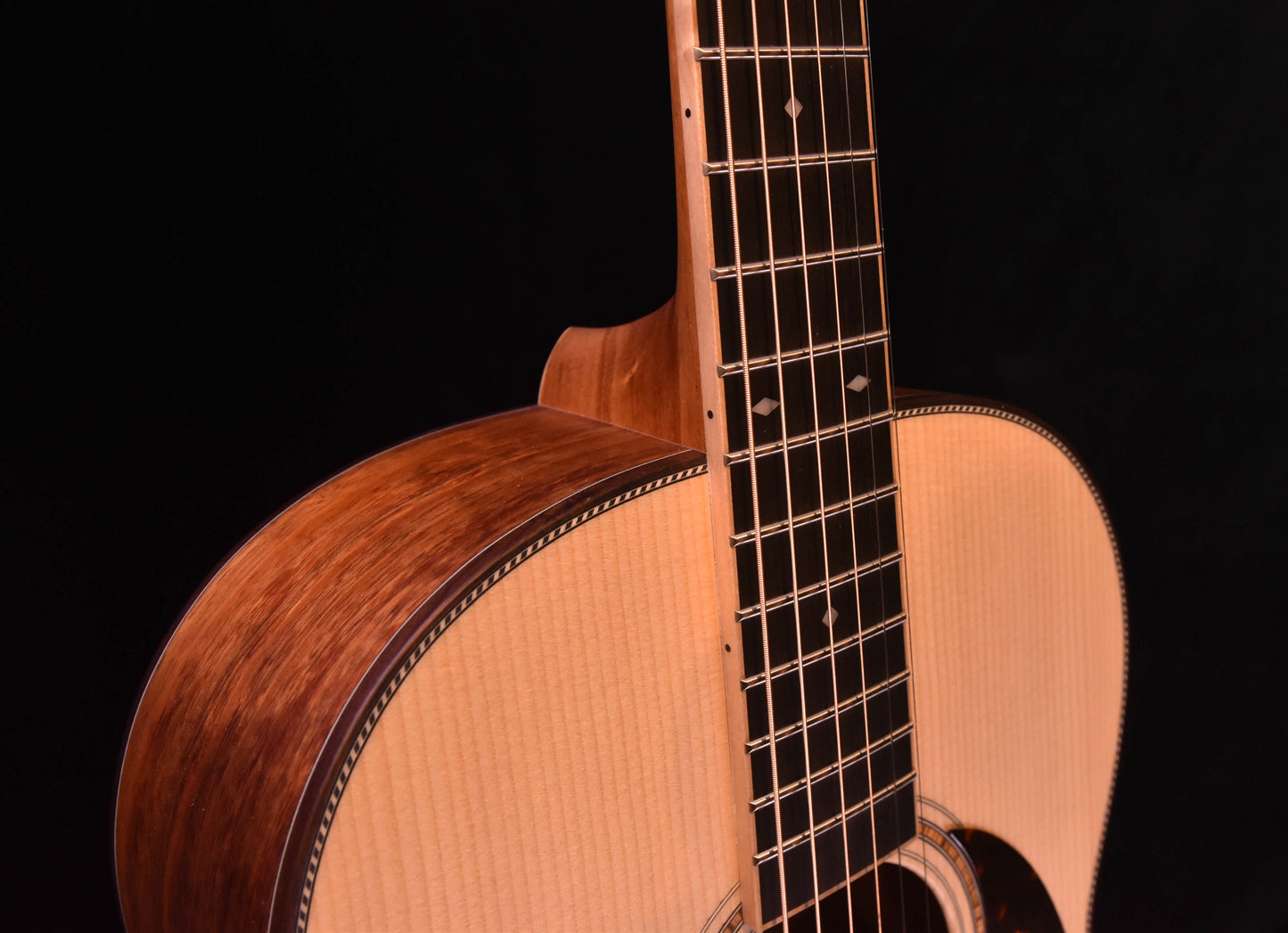 Larrivee 000-40 12 Fret Koa Small Body Special Acoustic Guitar