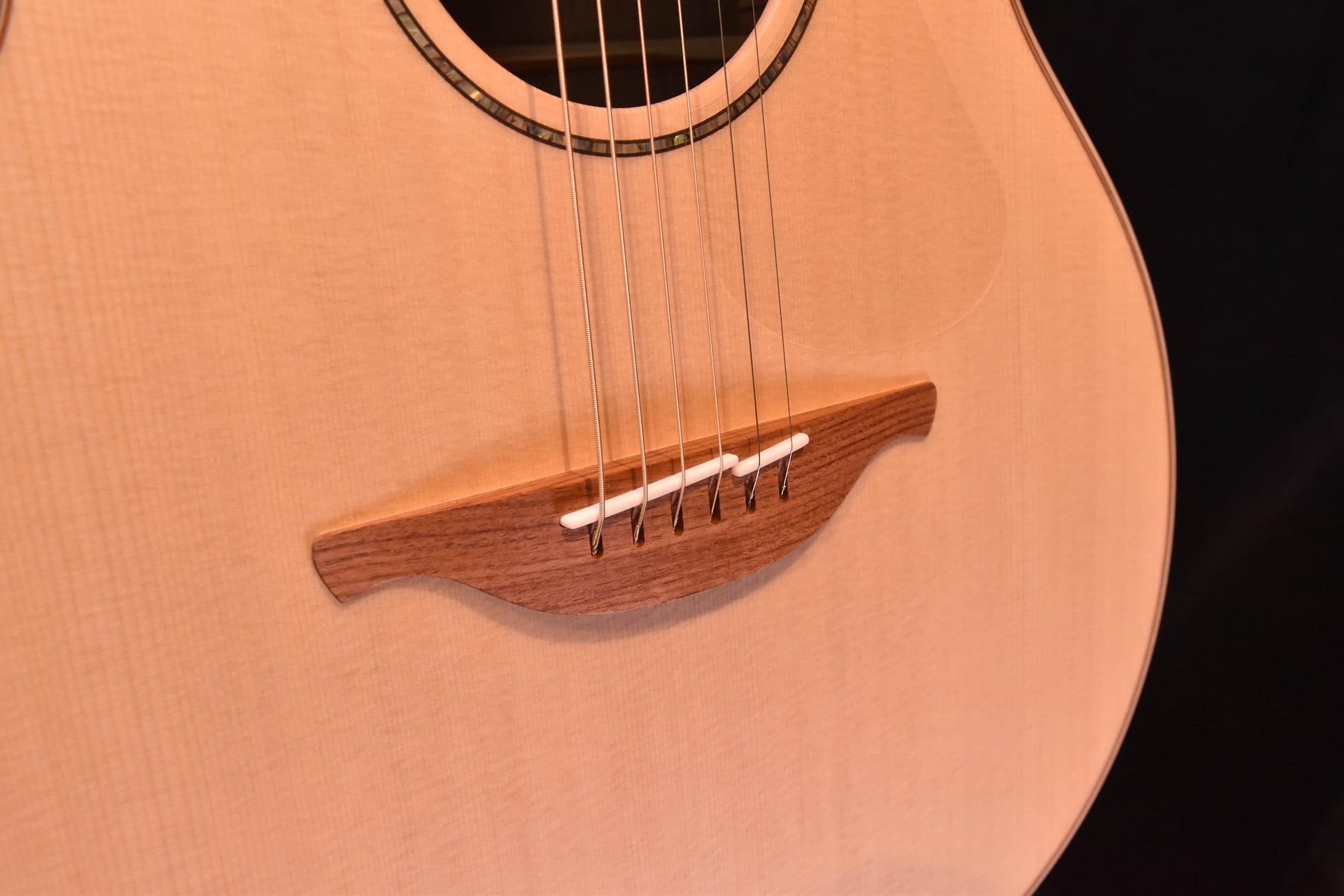 Lowden Thomas Leeb Signature AAAA Bastogne Walnut/ Sitka Spruce