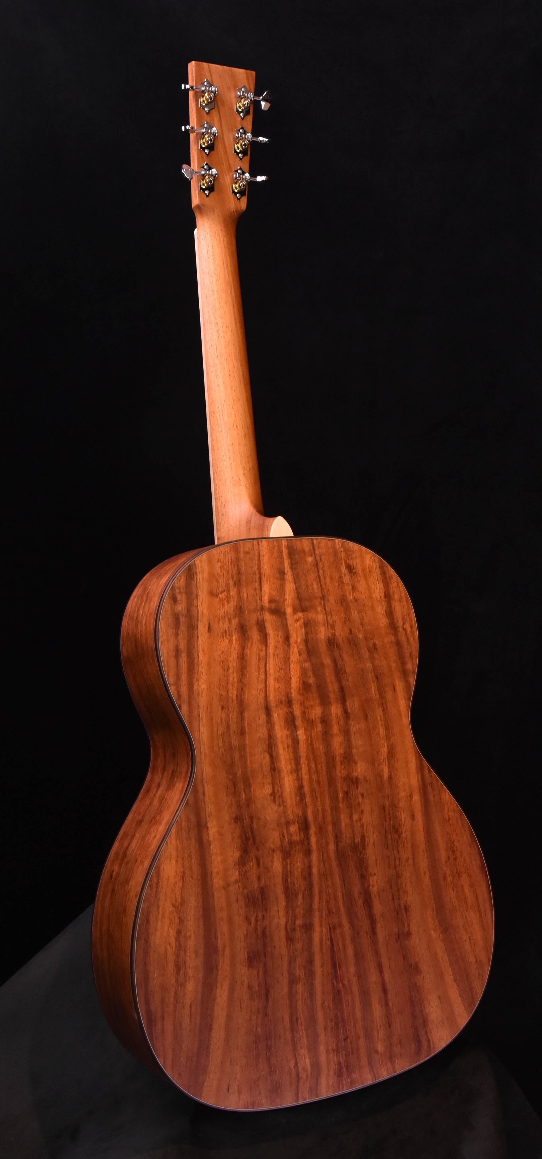 Larrivee 000-40 12 Fret Koa Small Body Special Acoustic Guitar