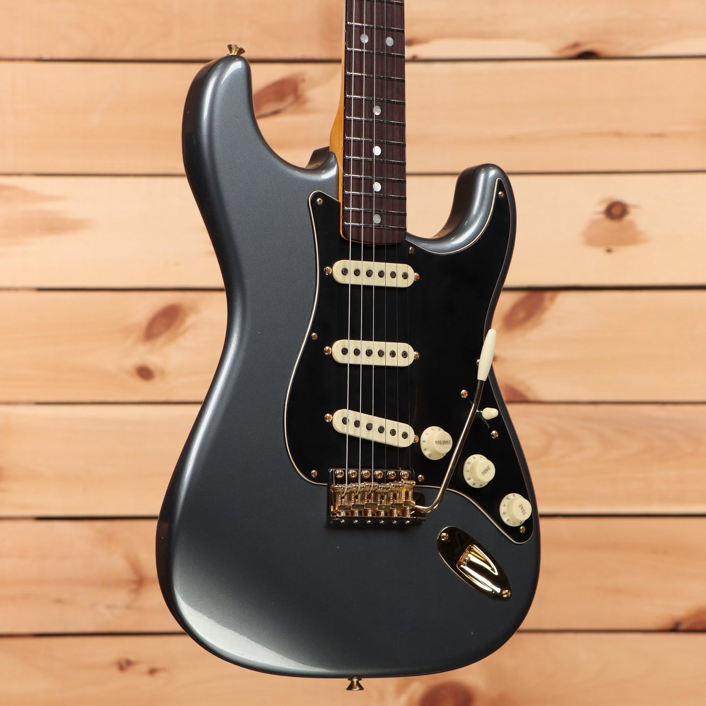 Fender Custom Shop Limited 1965 Dual-Mag Stratocaster Journeyman Relic - Faded/Aged Charcoal Frost Metallic