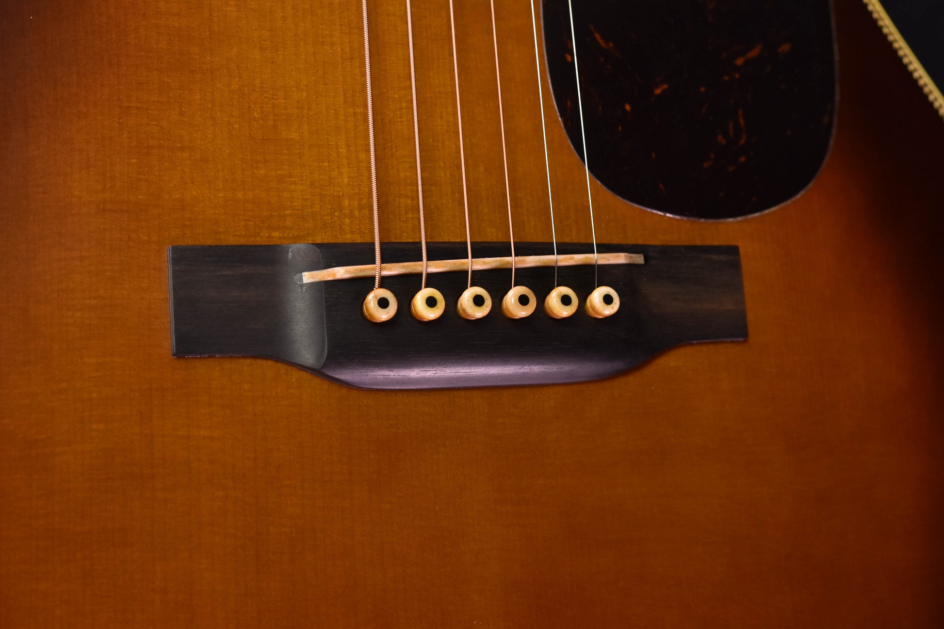 Martin Custom Shop Expert 000-28 Authentic 1937 Acoustic Guitar- Ambertone finish with Stage 1 Aging(CE-08)