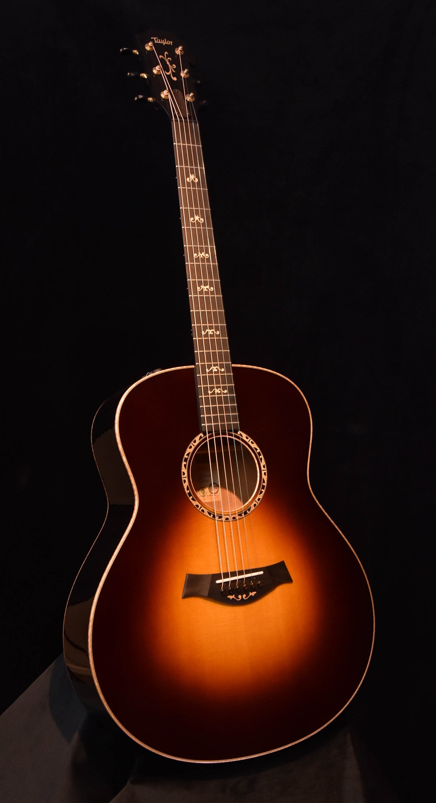 Taylor Custom Shop Grand Orchestra Jumbo Sitka Spruce/Mahogany