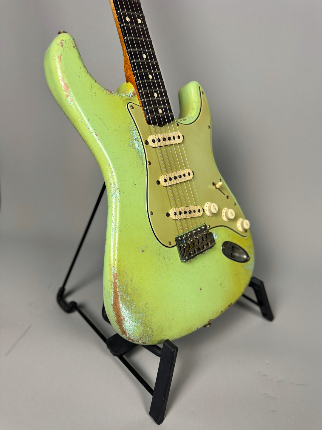 SOLD - Fender Masterbuilt Vincent Van Trigt '62 Stratocaster Heavy Relic - USA 2023