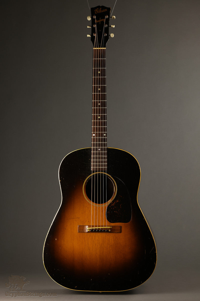 1945 Gibson J-45 Banner Logo Acoustic Guitar used
