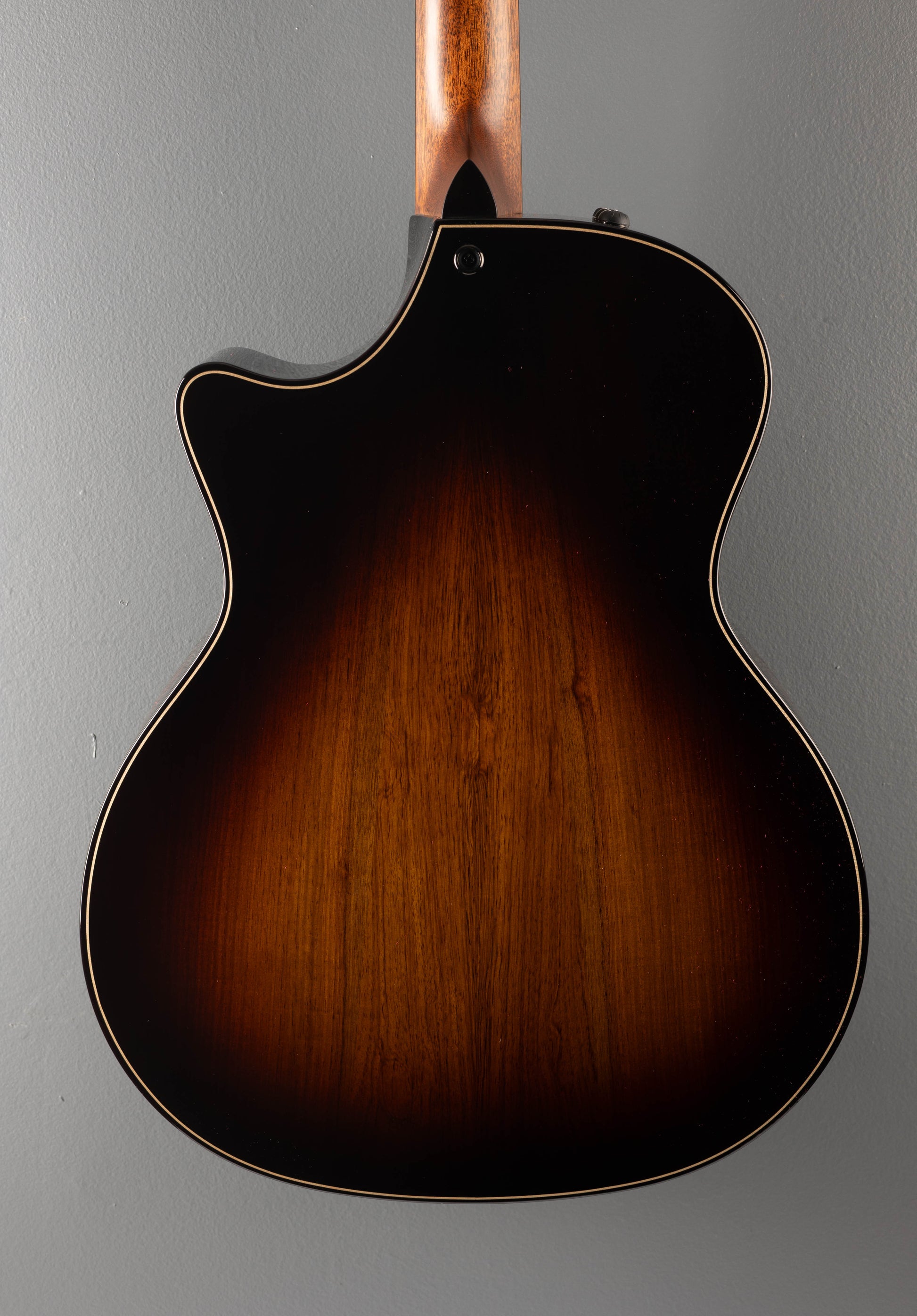 2025 Builder's Edition 814CE Honduran Rosewood/Adirondack Spruce