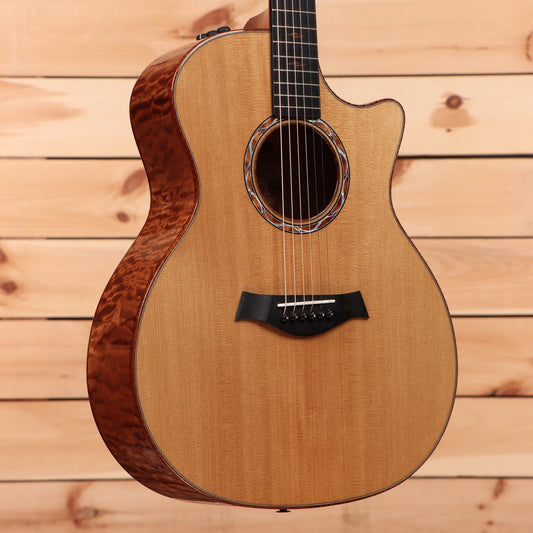 Taylor Custom Grand Auditorium "Catch #2" - Natural