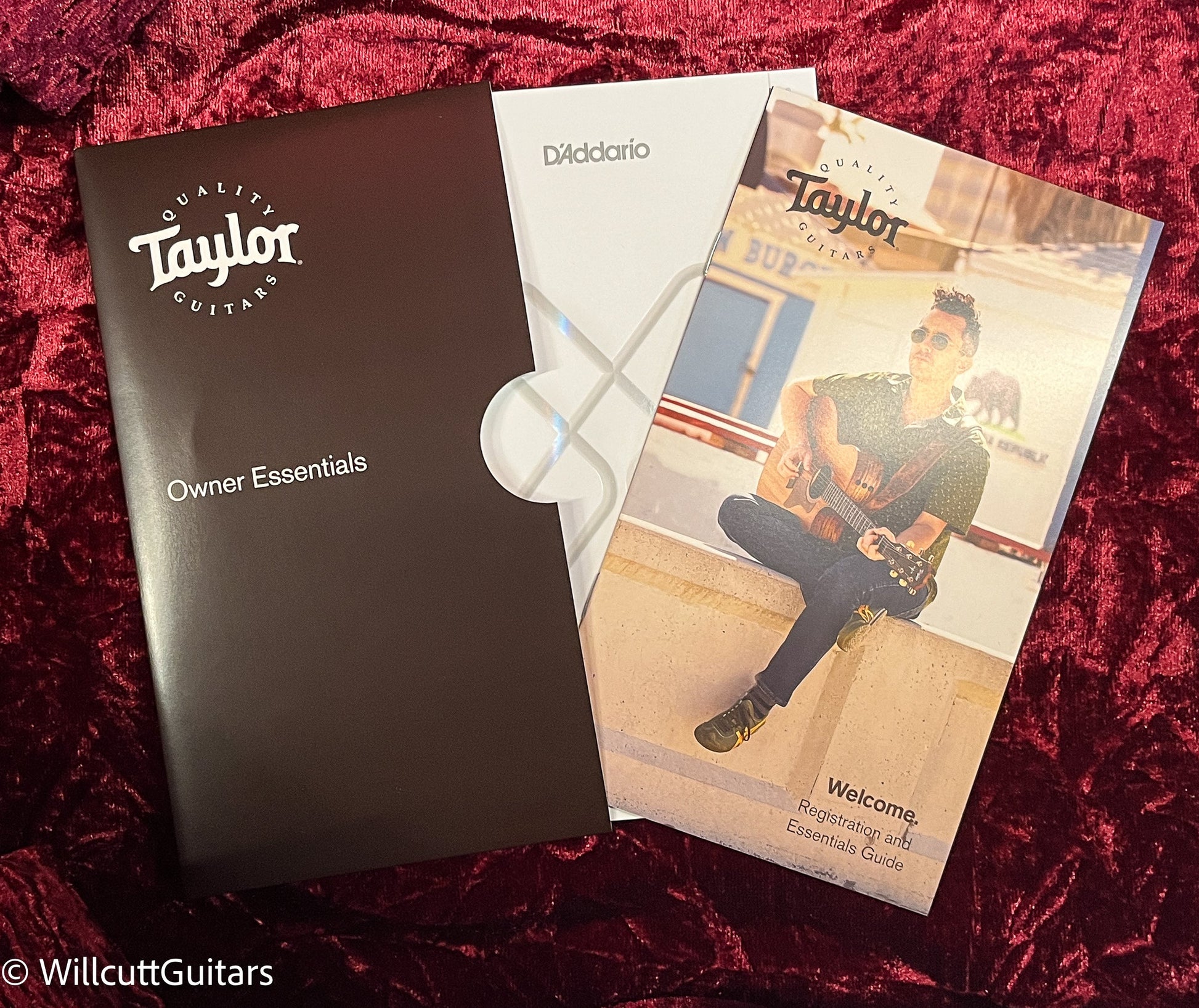 Taylor 614ce Special Edition Trans Red (071)