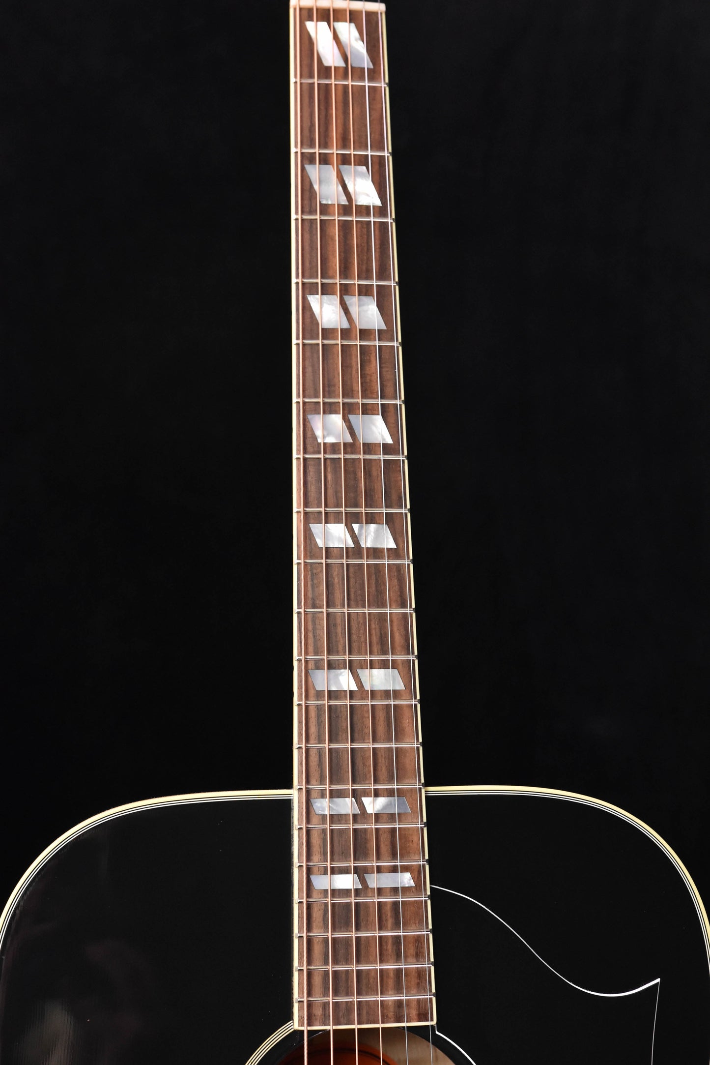 Gibson Elvis Dove Acoustic/Electric Guitar