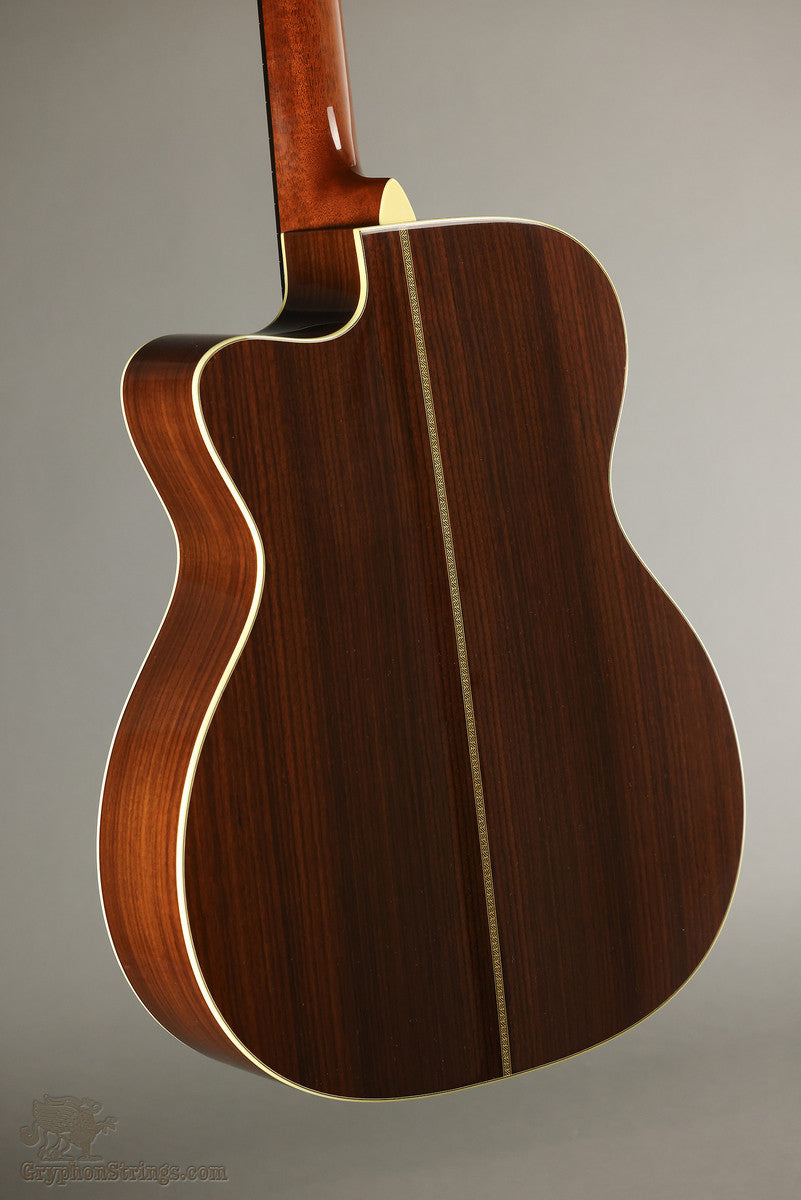 2004 Martin OMC-28 Laurence Juber Steel String Acoustic Guitar-Used