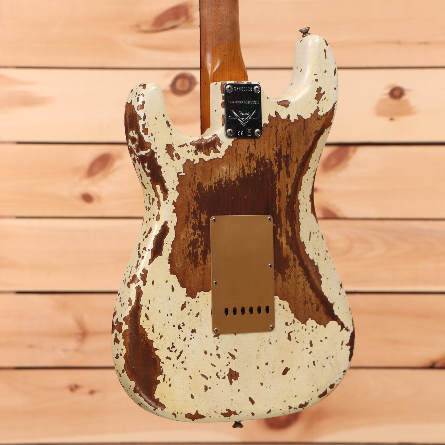 Fender Custom Shop Limited Roasted Bighead Stratocaster Super Heavy Relic - Aged Olympic White with Gold Anodized Pickguard