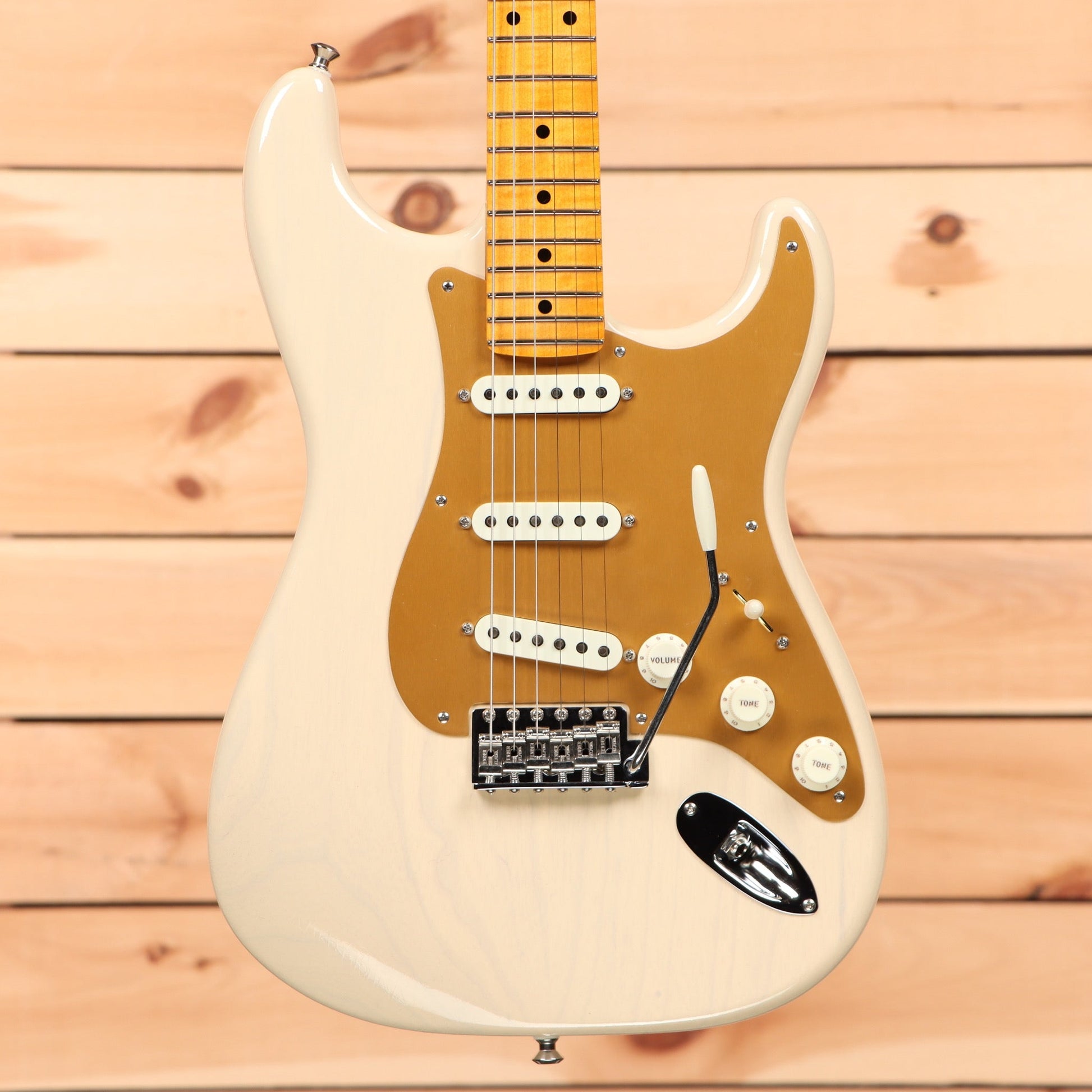 Fender Custom Shop Limited American Custom Stratocaster Deluxe Closet Classic - Vintage Blonde