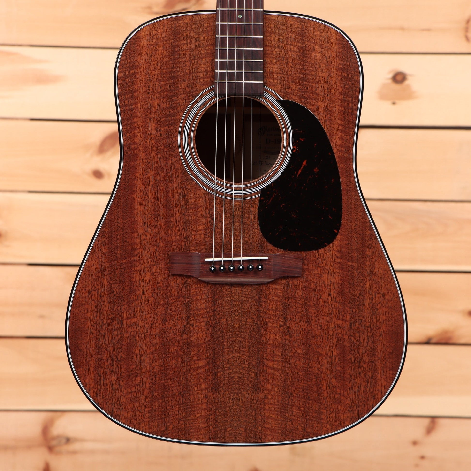Martin D-19 190th Anniversary - Custom Ink